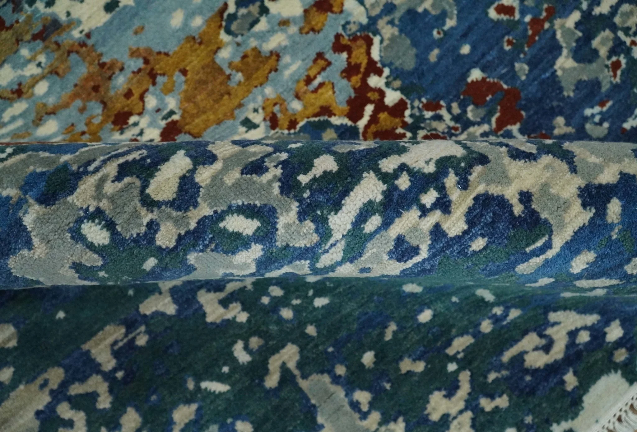 2.6x10 Fine Hand Knotted Blue Modern Abstract Wool and Silk Runner Area Rug | AGR12 - Image 6