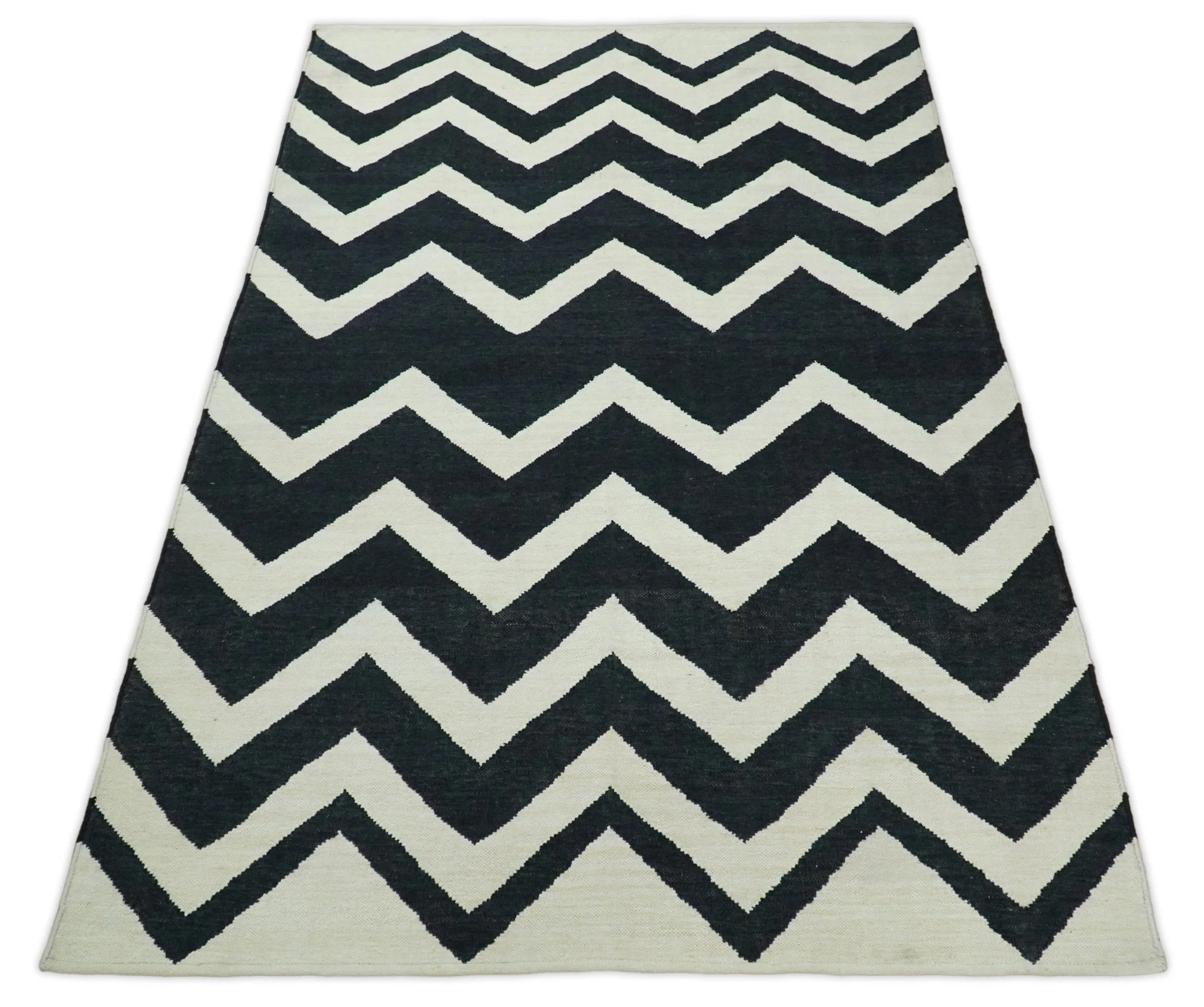 Black and Beige Outdoor Safe Hand Woven Dhurrie Rug Chevron Pattern - Image 10