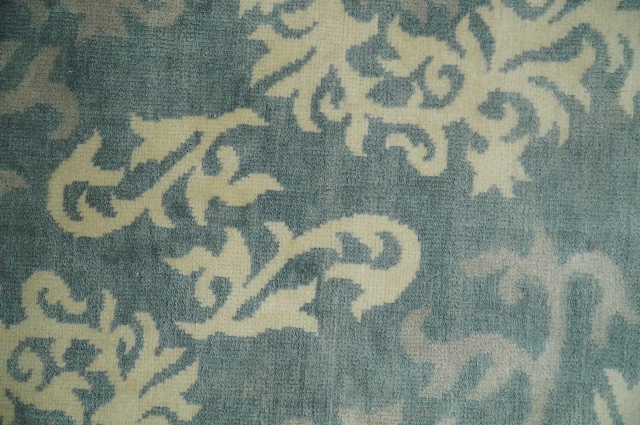 Beige and Gray 2x3 Hand Knotted Traditional Persian Oushak Wool Rug | N5923 - Image 2