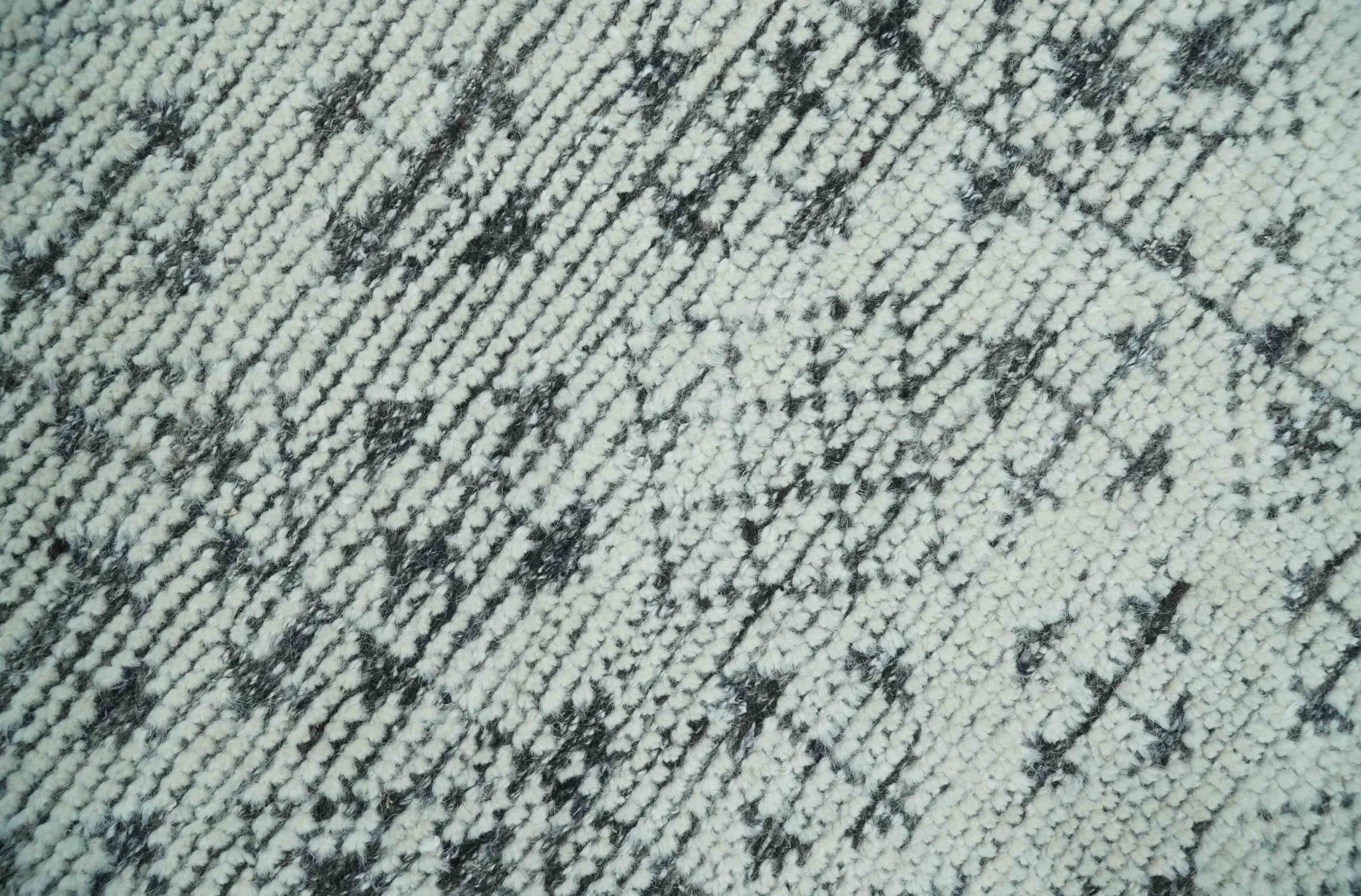 Contemporary Tribal 2x3 Hand Knotted Ivory and Charcoal Wool Rug - Image 2