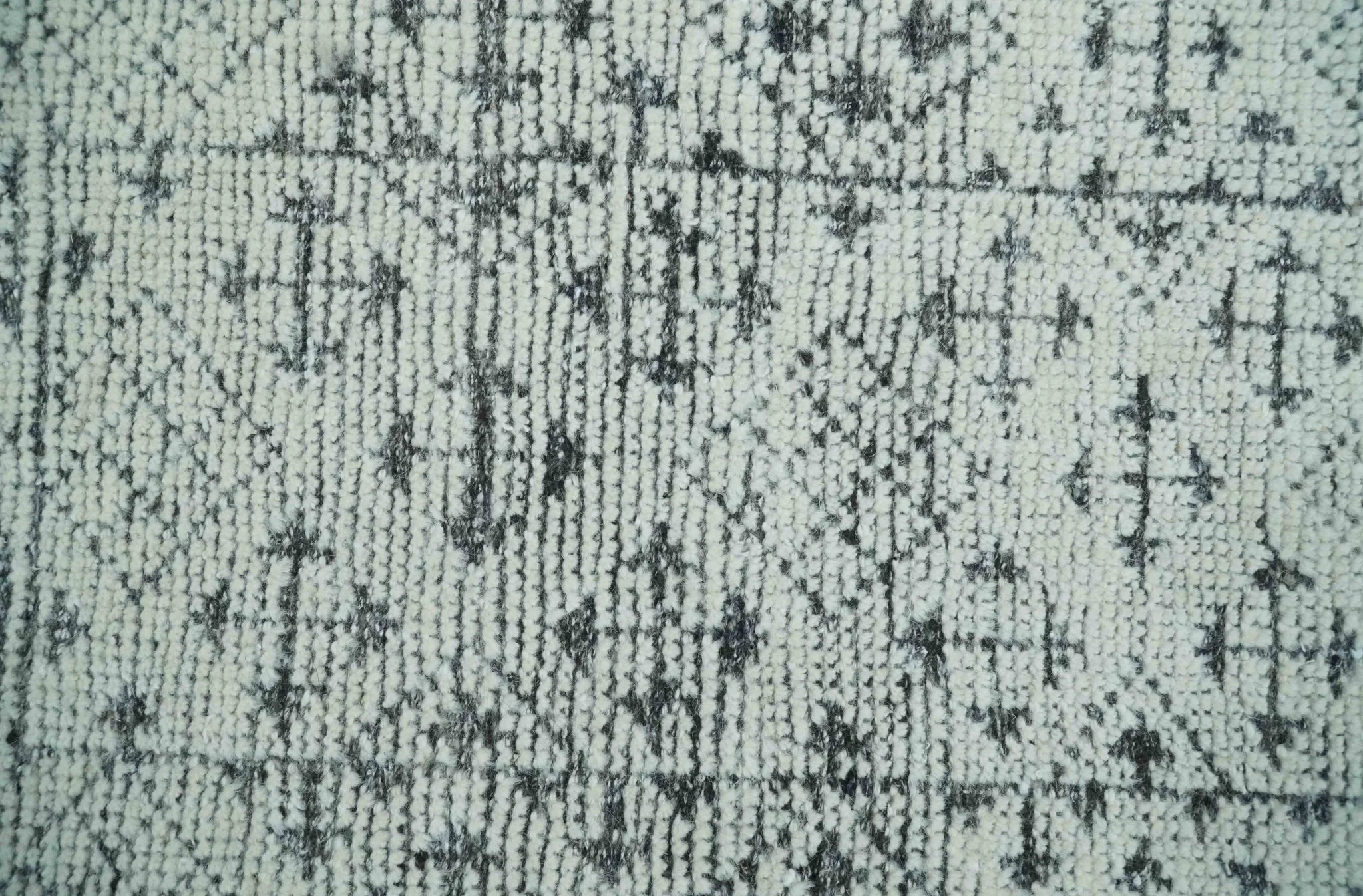 Contemporary Tribal 2x3 Hand Knotted Ivory and Charcoal Wool Rug - Image 7