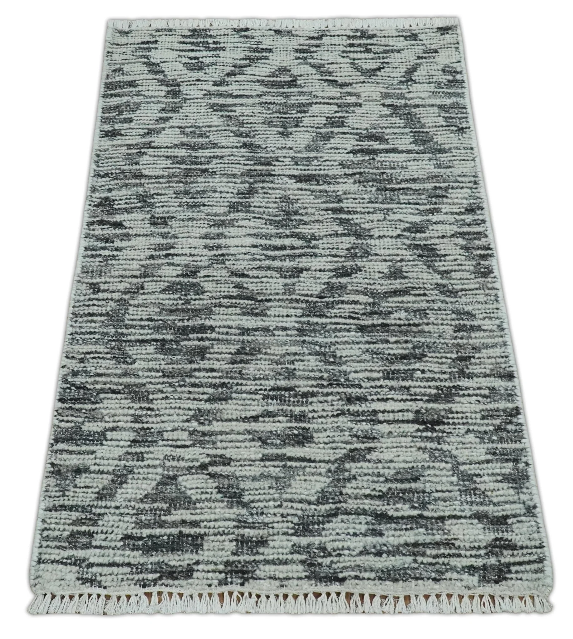 2x3 Hand Knotted Silver and Charcoal Geometrical shape Wool Rug - Image 7