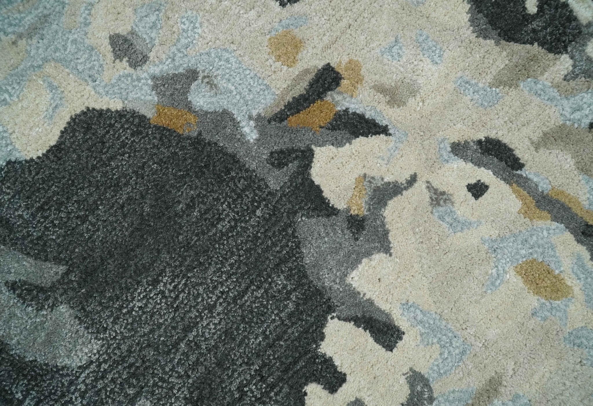 2x3 Handmade Abstract Design Silver, Ivory and Black made with fine wool Area Rug | TRDCP126523 - Image 7