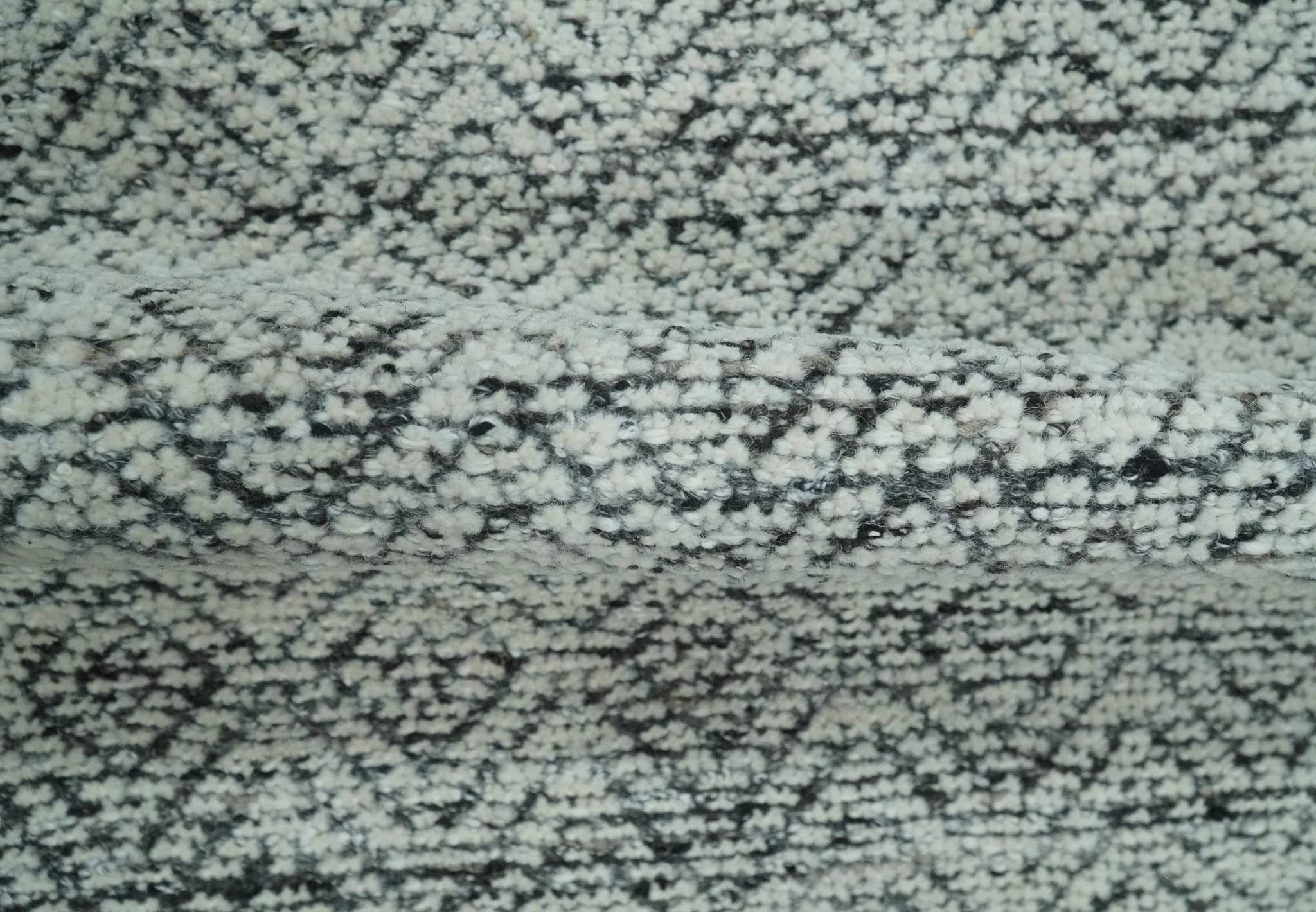 2x3 Hand Knotted Ivory and Charcoal Stripes Tribal Pattern Wool Rug - Image 4