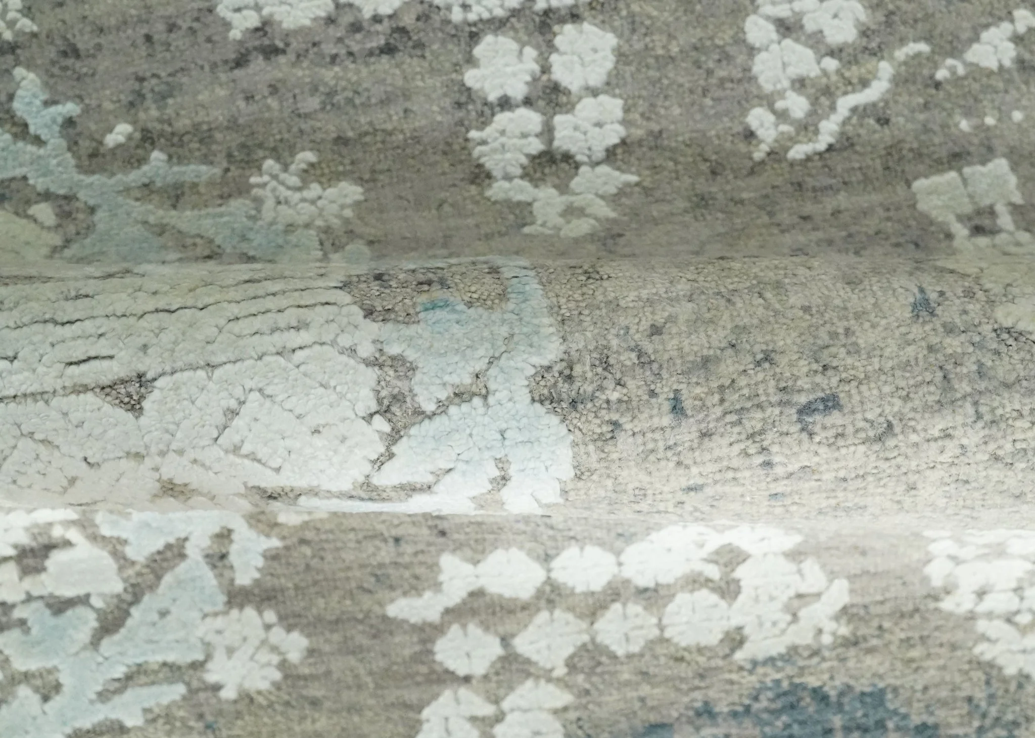 2x4 Beige, Silver and Blue Wool and Silk Hand Knotted traditional Vintage Antique Rug| N124 - Image 4