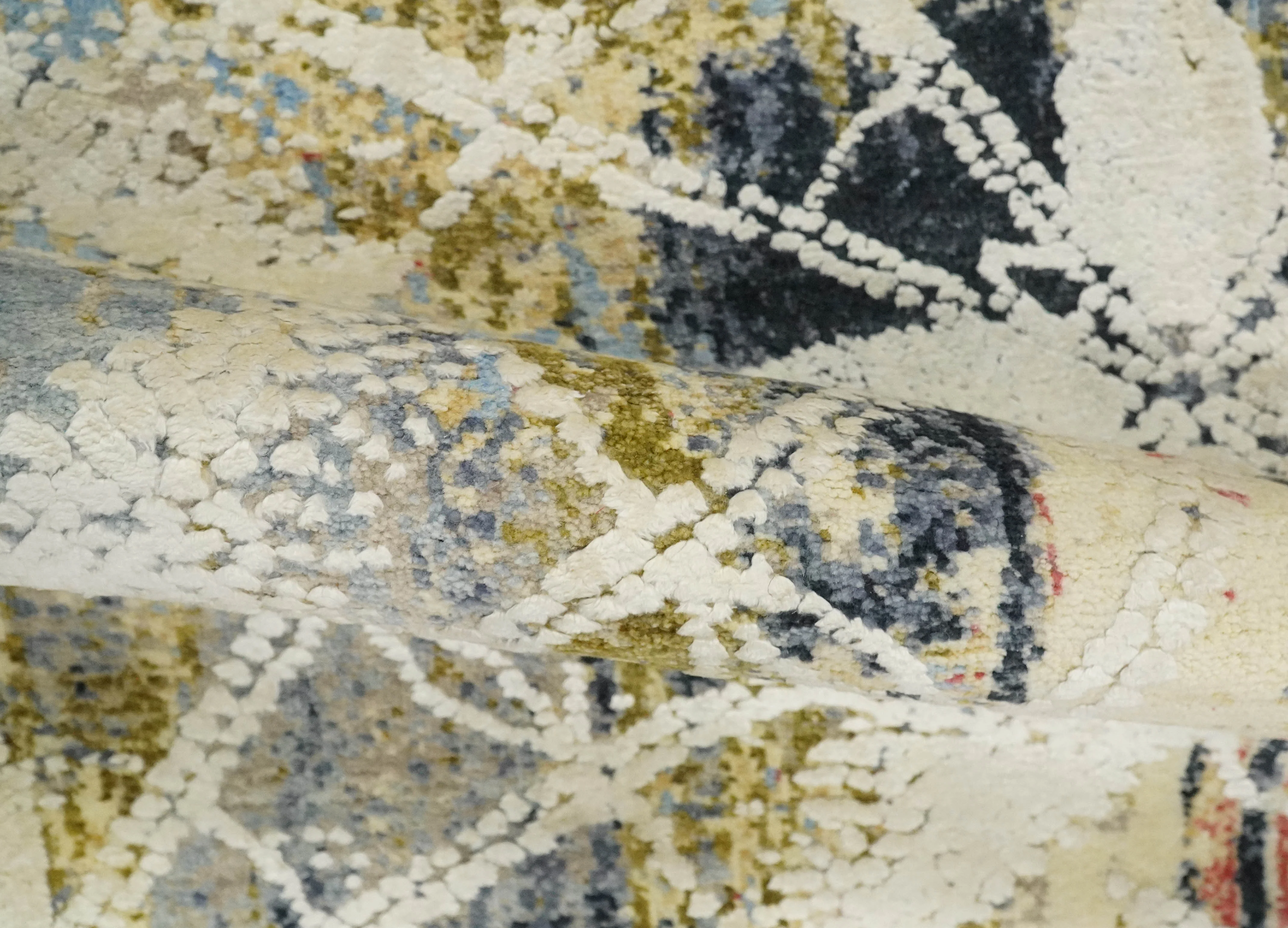 2x4 Hand Knotted Olive, Silver, Charcoal and Ivory with Wool and Art Silk | N7024 - Image 4