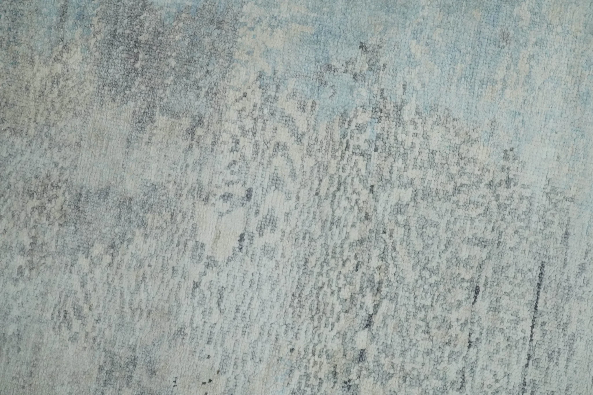 2x4 Modern Abstract Beige, Blue and Charcoal Bamboo Silk Rug| N6724 - Image 6