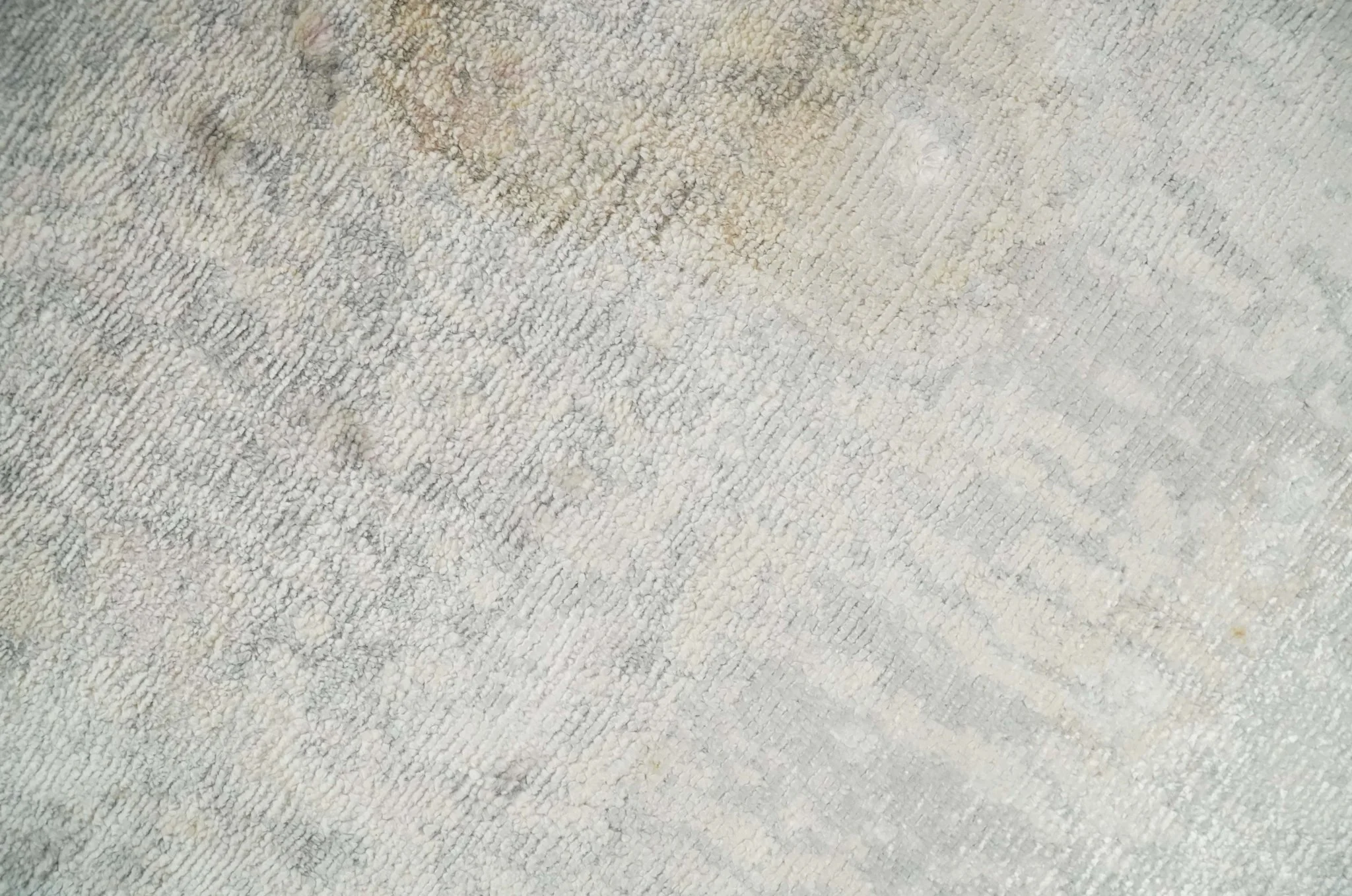 2x4 Entryway Modern Abstract Ivory and Gray Wool Rug Made with Art Silk - Image 8