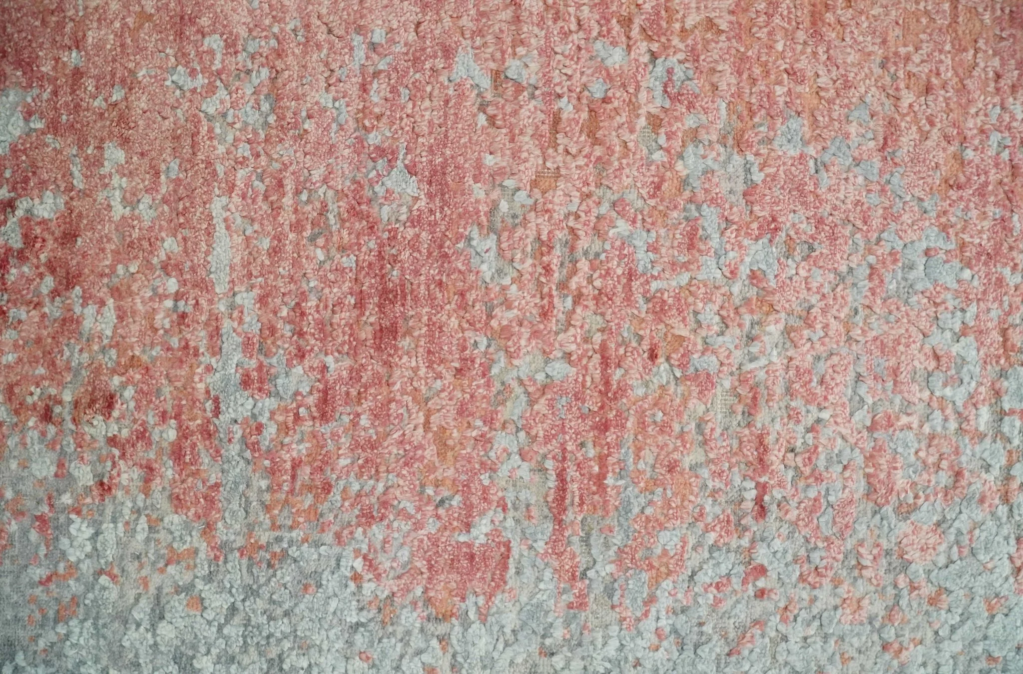 2x4 Modern Abstract Peach and Gray Rug made with Art Silk| N4024 - Image 2