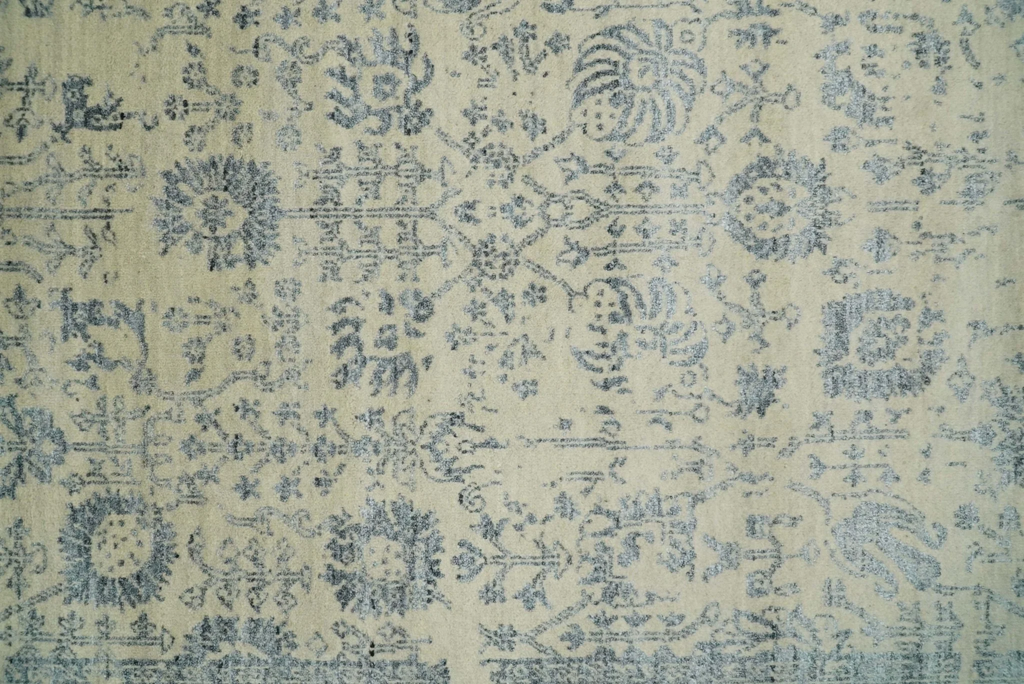 4x6 Fine Hand Knotted Beige and Gray Traditional Vintage Persian Style Antique Wool and Silk Rug | AGR14 - Image 12
