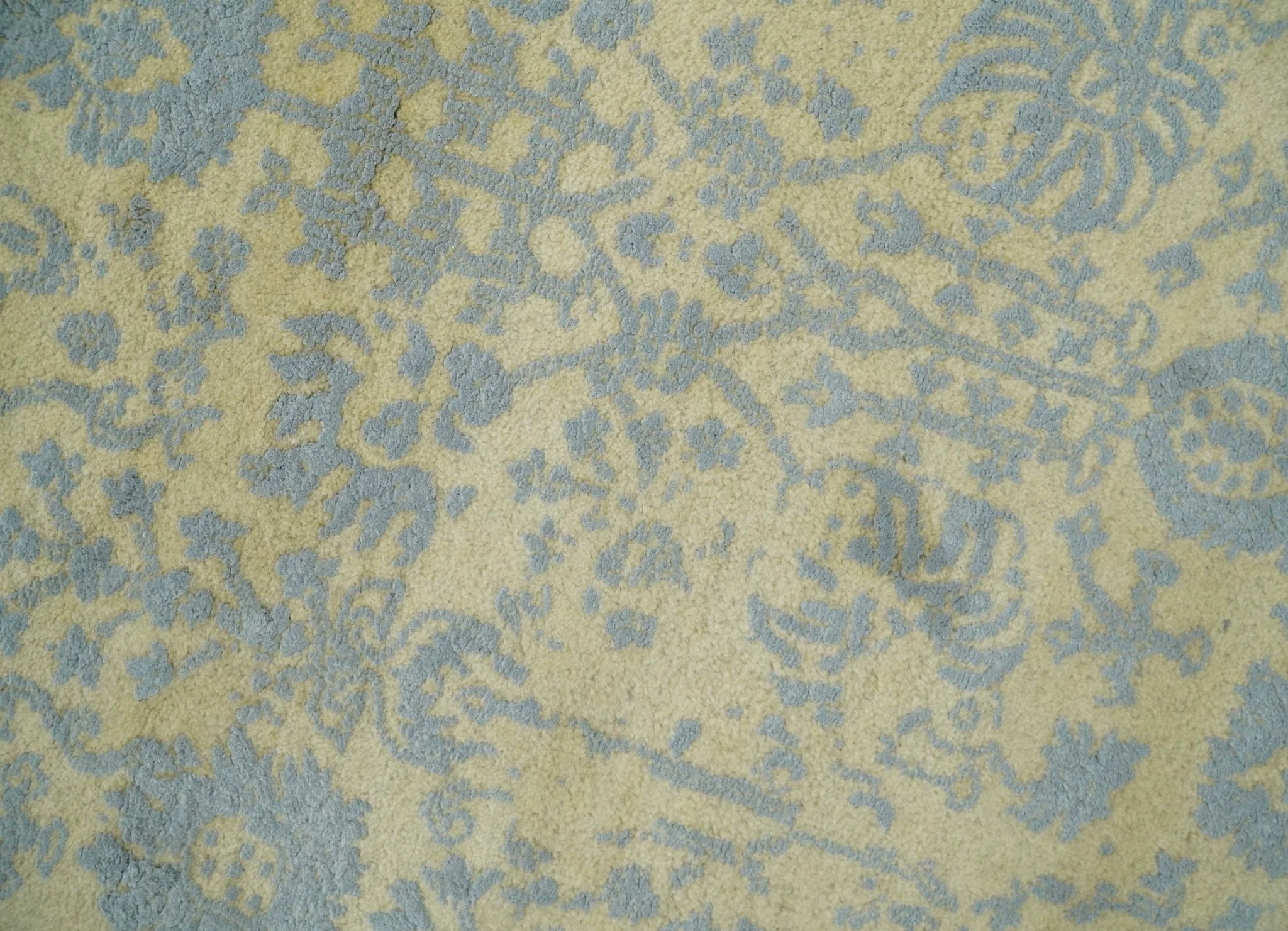 4x6 Fine Hand Knotted Gold and Silver Traditional Vintage Persian Style Antique Wool and Silk Rug | AGR11 - Image 4