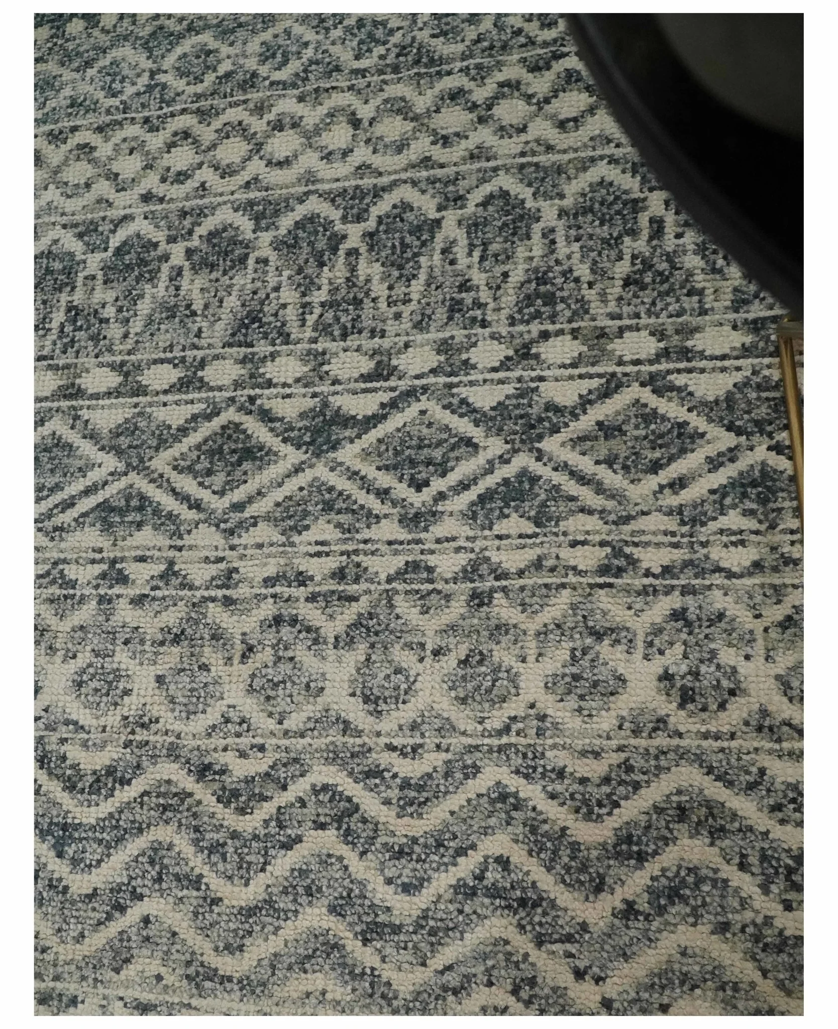 4x6 Hand Knotted Ivory, Black and Gray Modern Contemporary Southwestern Tribal Trellis Recycled Silk Area Rug | OP56 - Image 5