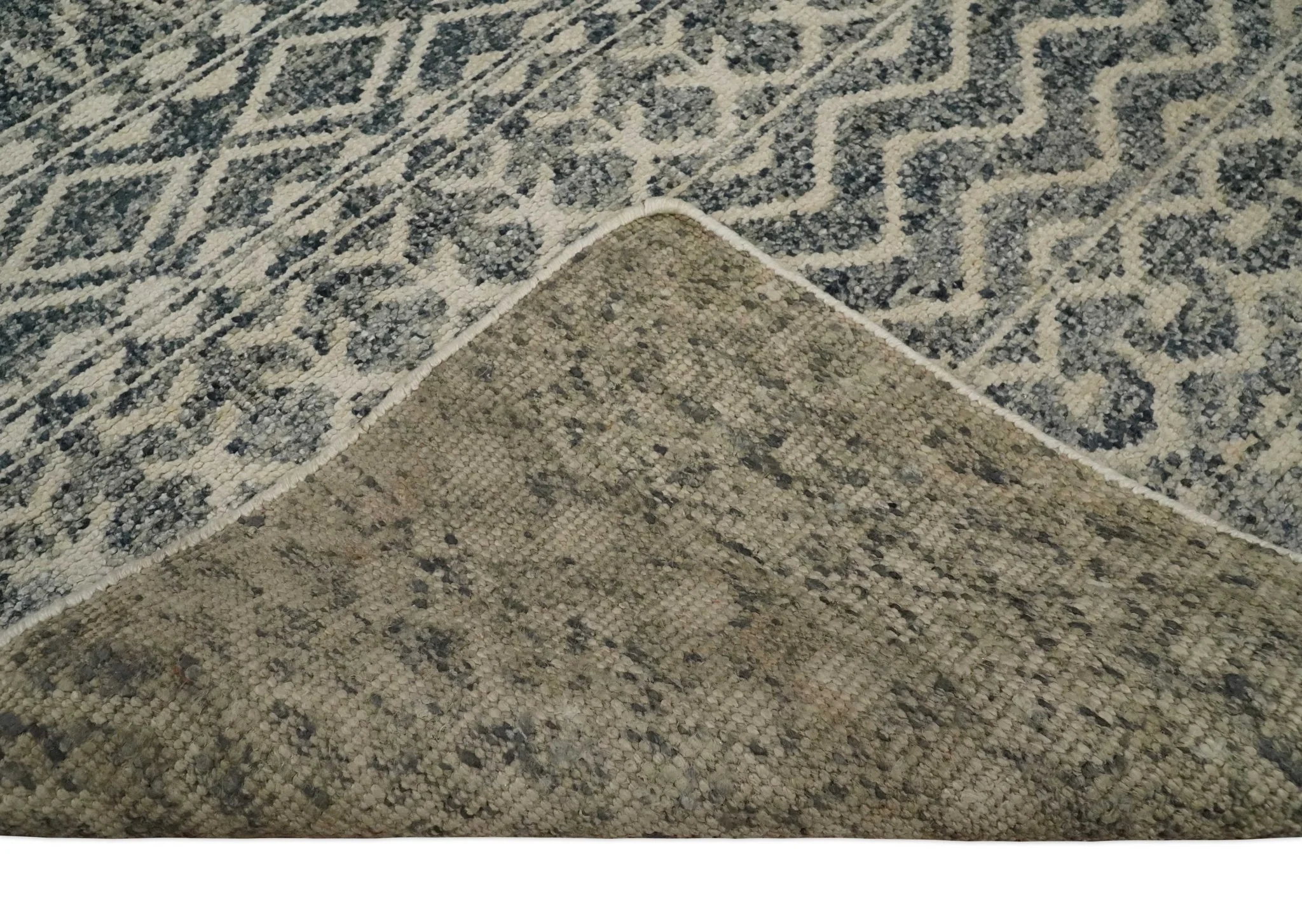 4x6 Hand Knotted Ivory, Black and Gray Modern Contemporary Southwestern Tribal Trellis Recycled Silk Area Rug | OP56 - Image 7