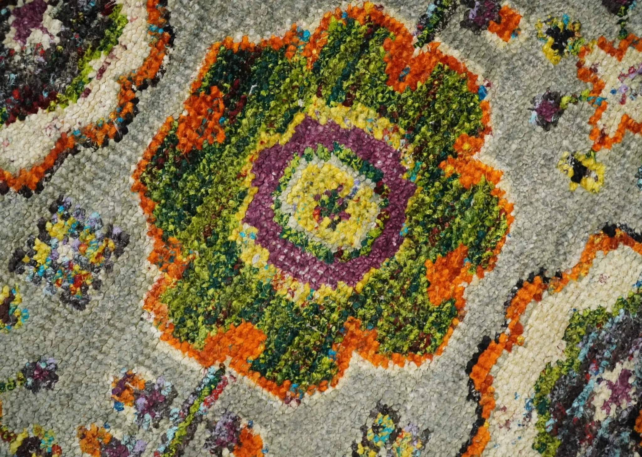 4x6 Hand Knotted Silver, Yellow and Orange Persian Oushak made of Recycled Silk Area Rug | OP58 - Image 2