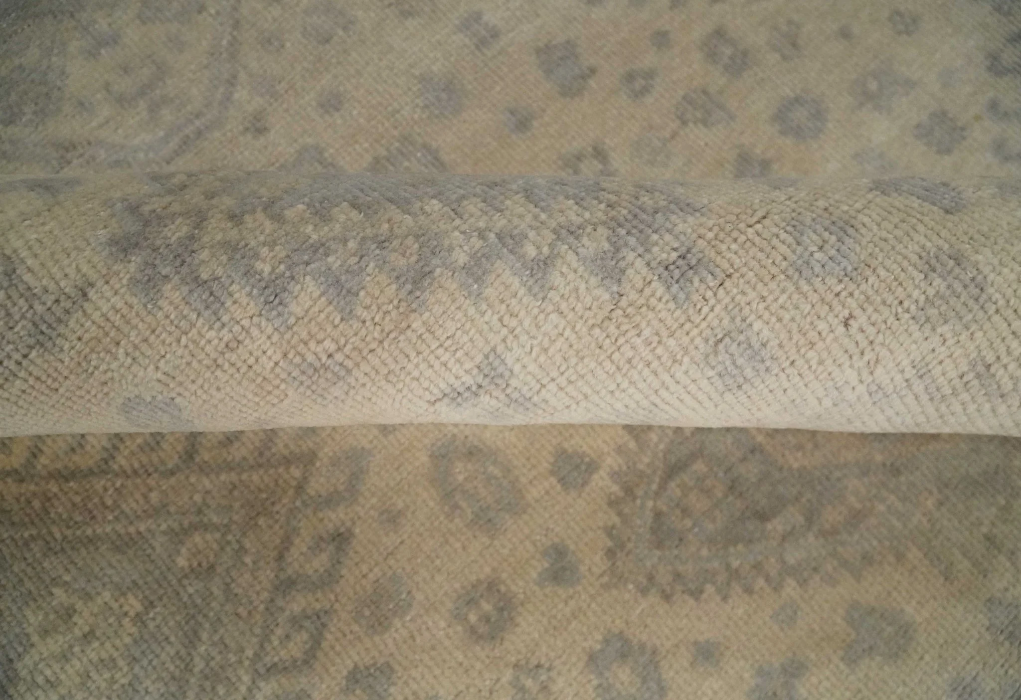 Low Pile 6x9 Hand Knotted Beige and Gray Traditional Wool Area Rug - Image 6
