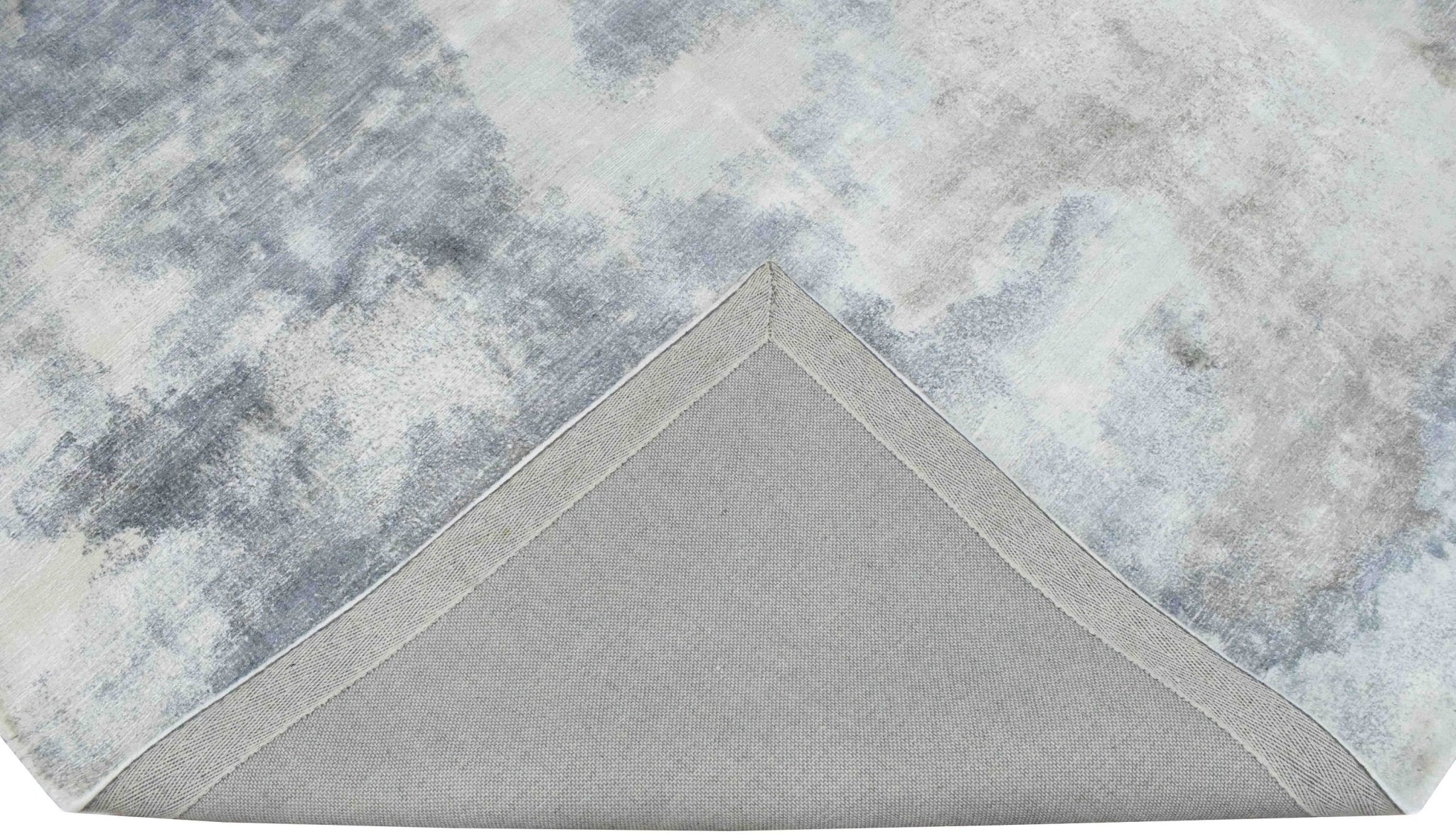 5.7x8 Rug, Abstract Red and Gray Rug made with Viscose Art Silk - Image 6