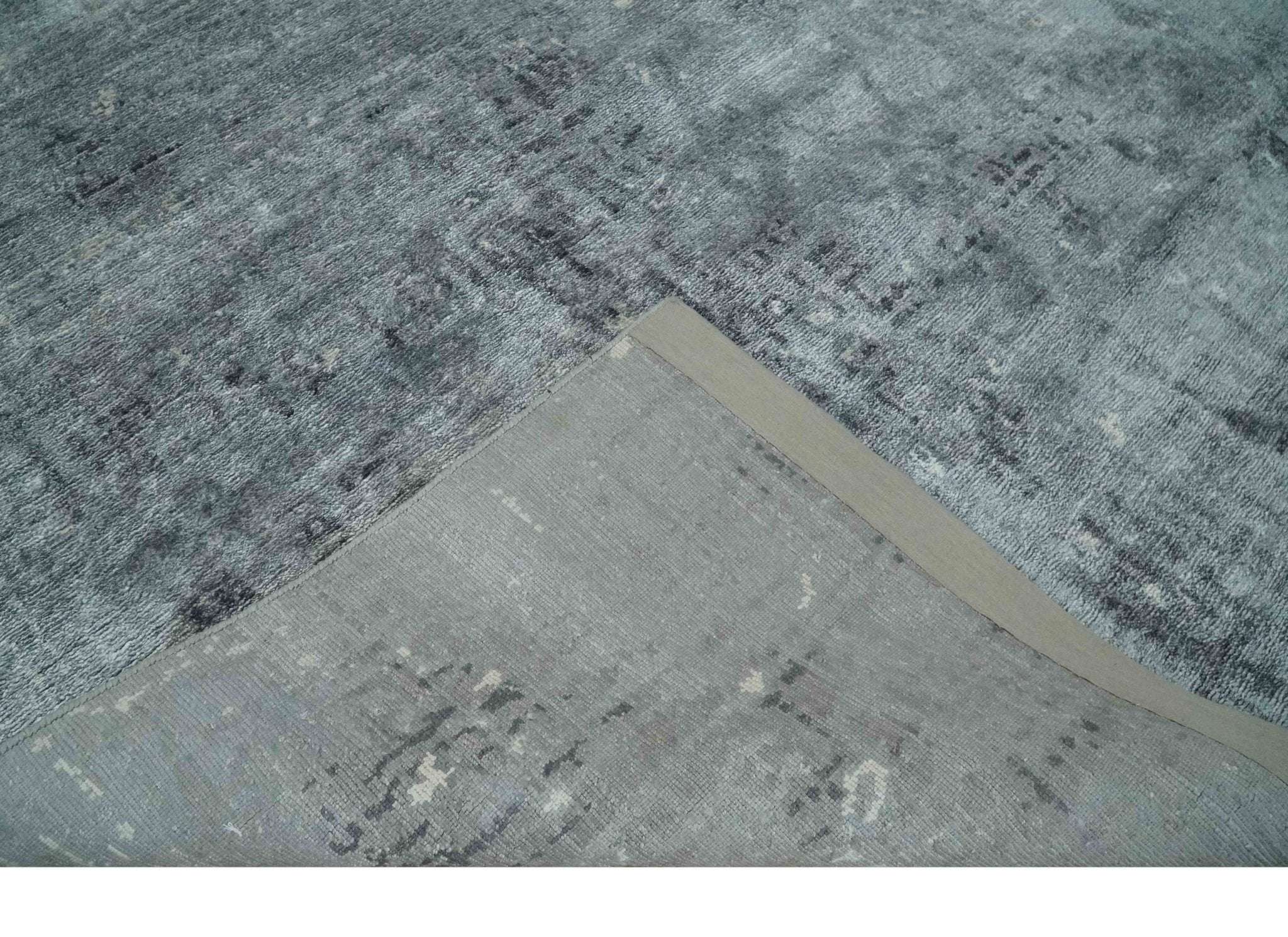 Modern Abstract 5.9x8.5 Silver, Beige and Charcoal Hand Knotted bamboo Silk Area Rug - Image 6