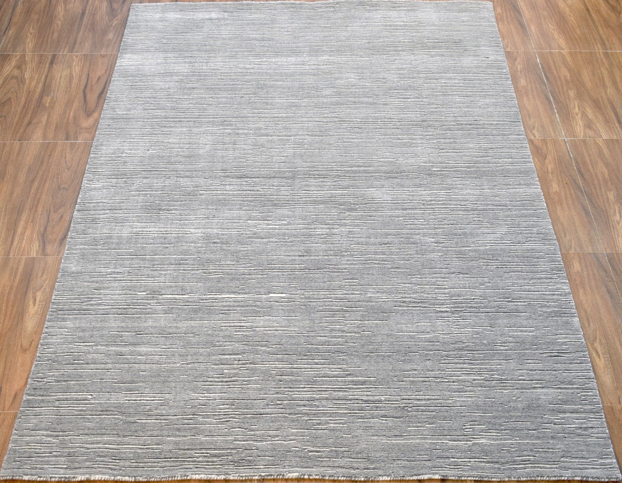 5x8 Solid Silver and White Area Rug | Handmade with Wool & Viscose | TRD1006558 - Image 5