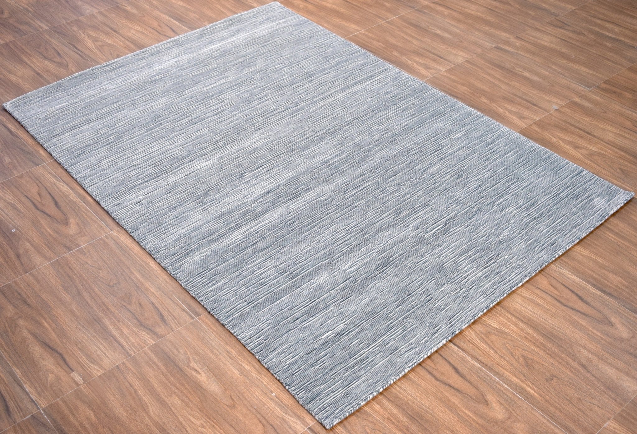 5x8 Solid blue and Silver Area Rug | Handmade with Wool & Viscose | TRD1006858 - Image 4