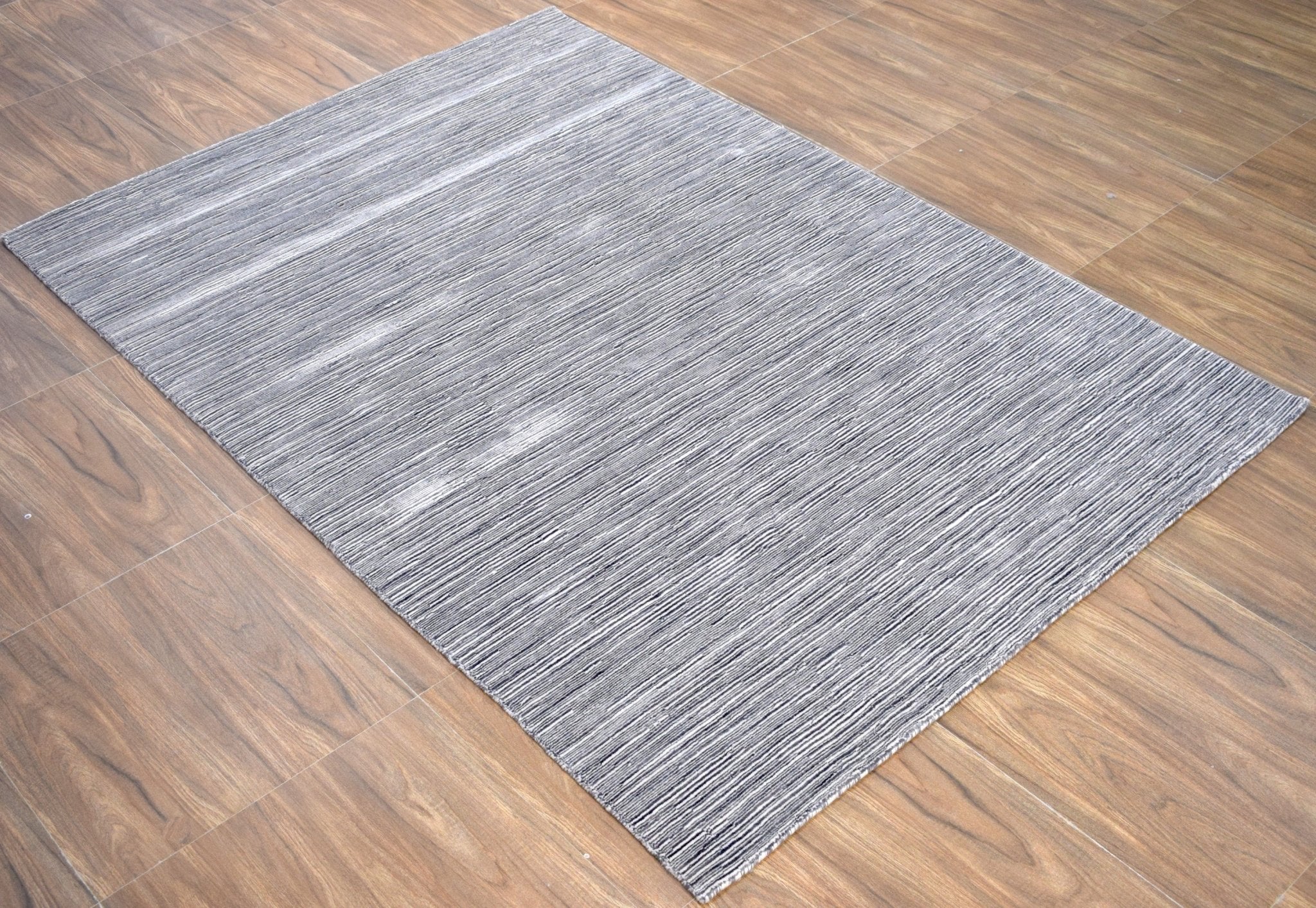 5x8 Modern Gray and Silver Area Rug | Handmade with Wool & Viscose | TRD1007058 - Image 4
