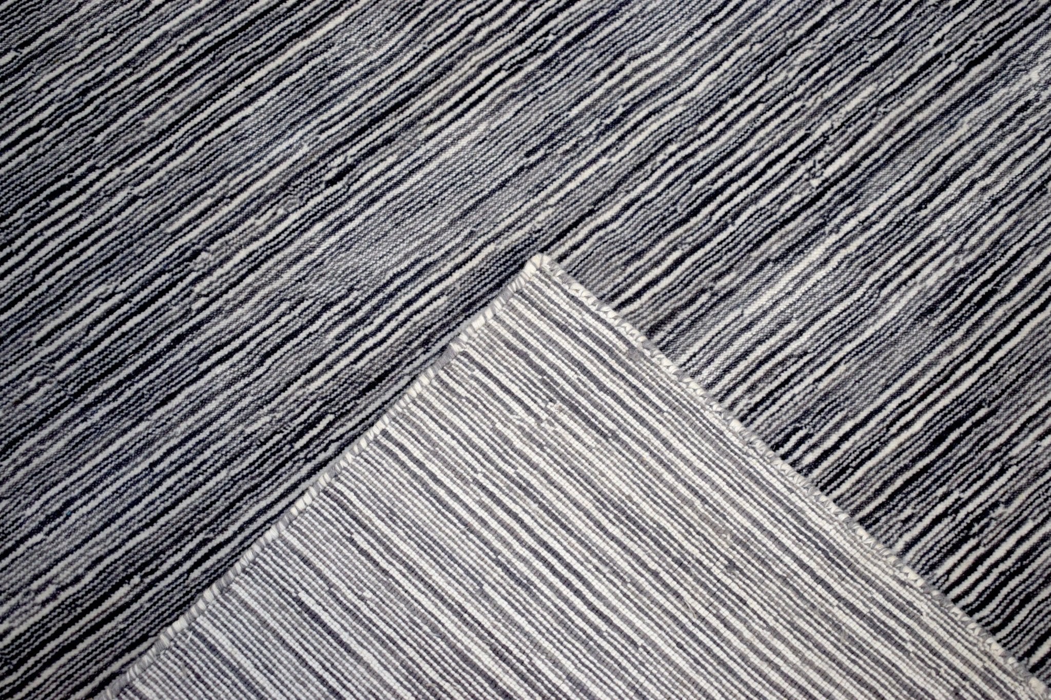 5x8 Modern Gray and Silver Area Rug | Handmade with Wool & Viscose | TRD1007058 - Image 7