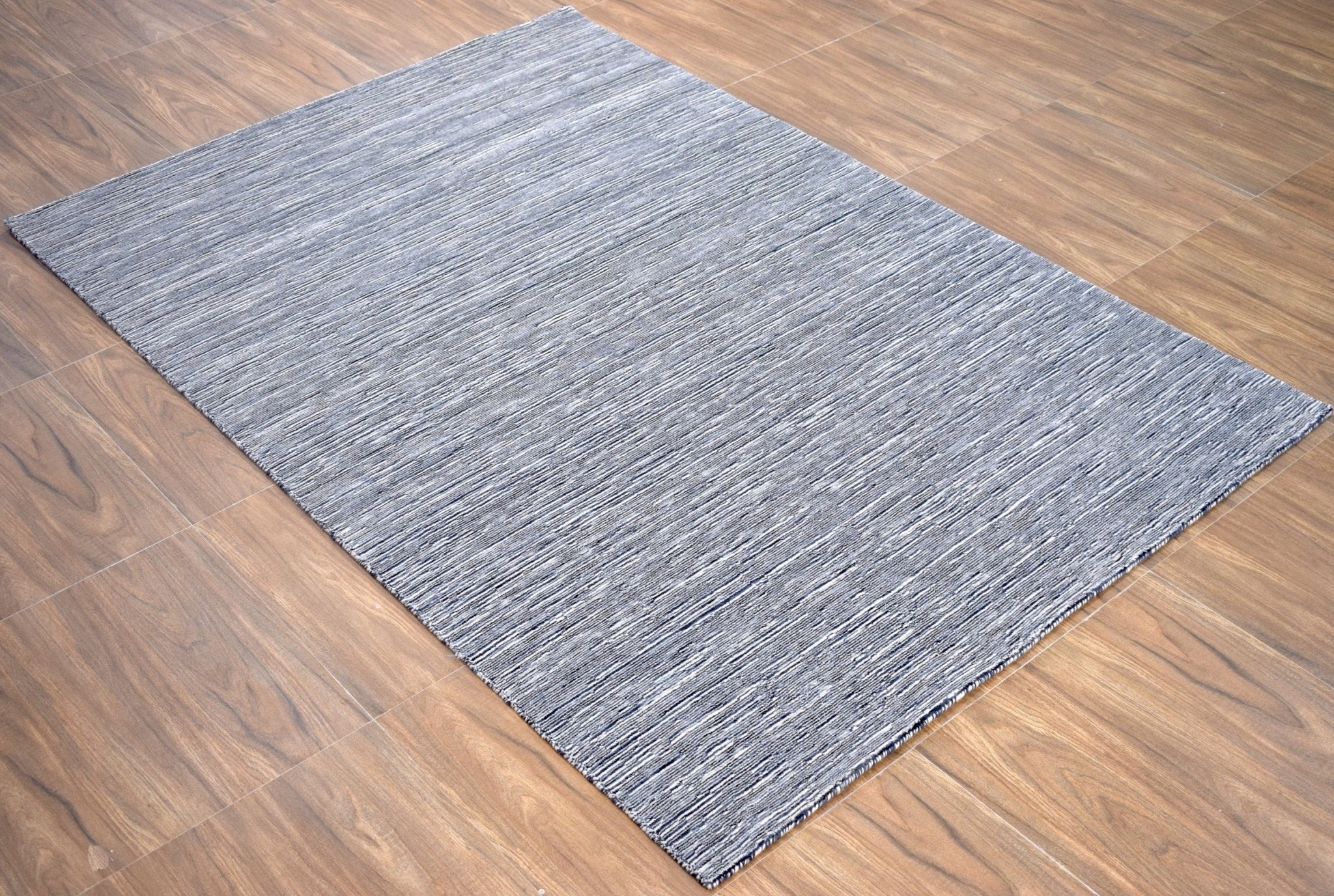 5x8 Solid Gray Rug | Handmade Wool  & Viscose Area Rug | TRD1007158 - Image 4