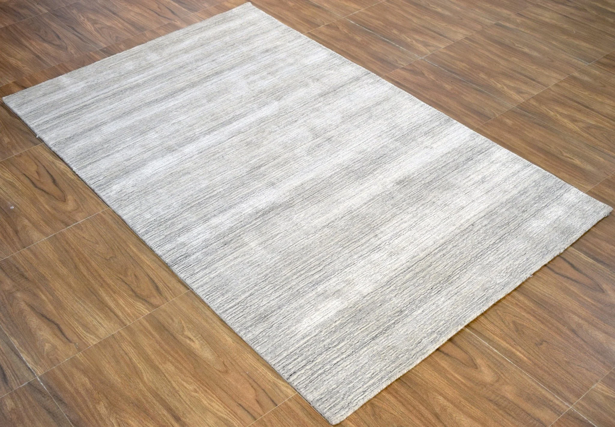 5x8 Solid Beige and Silver Area Rug | Handmade with Wool & Viscose | TRD1007258 - Image 4