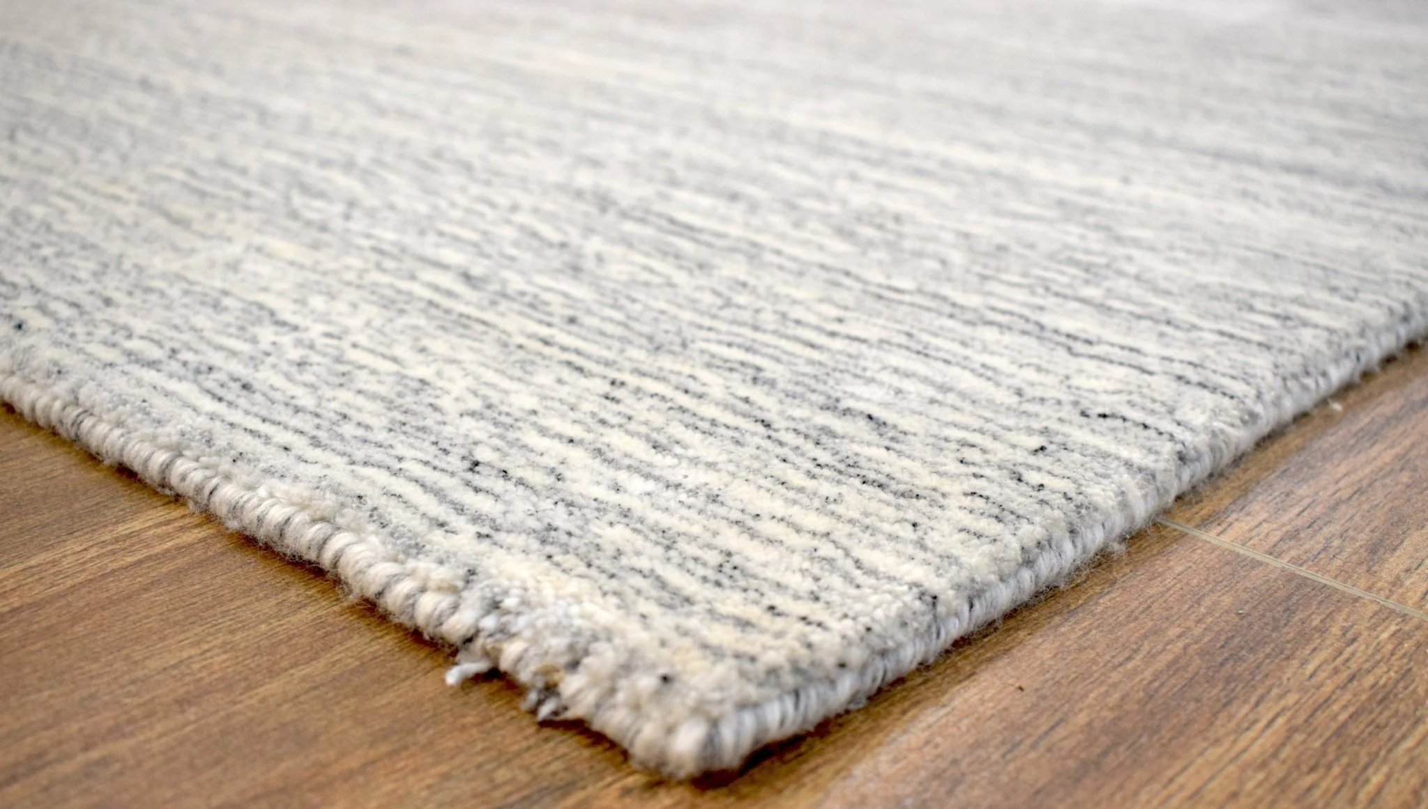 5x8 Solid Beige and Silver Area Rug | Handmade with Wool & Viscose | TRD1007258 - Image 6