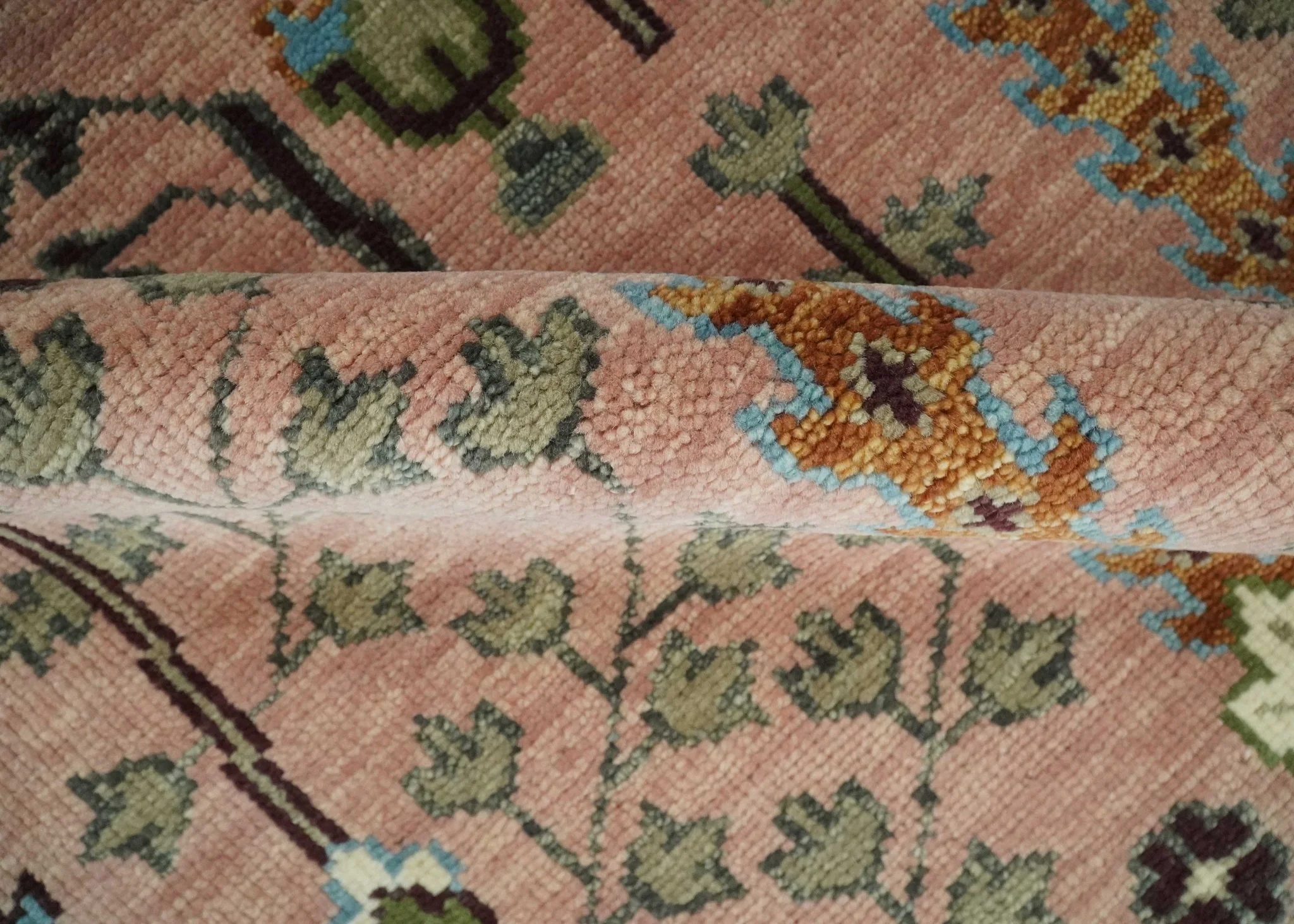 Pink, Olive and Beige Traditional Vintage Heriz Serapi Wool Rug - Image 7