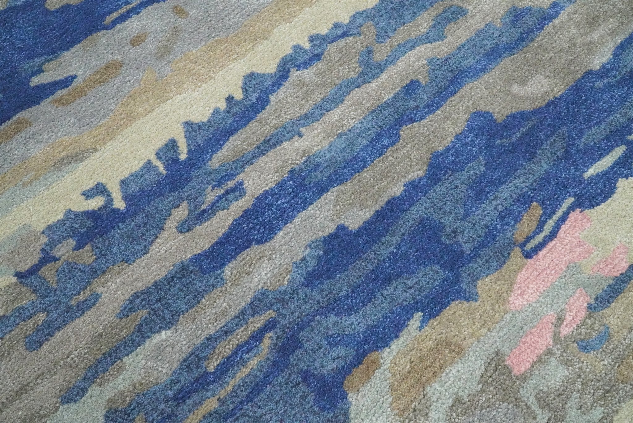 5x8 Blue and Silver Abstract Handmade Wool and Art Silk Area Rug - Image 2