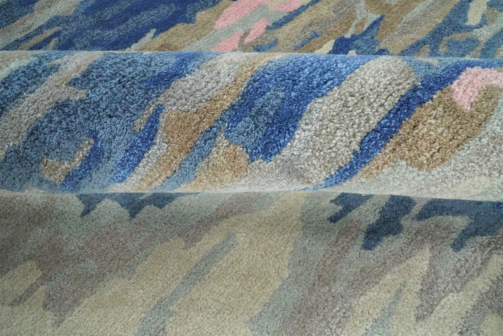 5x8 Blue and Silver Abstract Handmade Wool and Art Silk Area Rug - Image 6