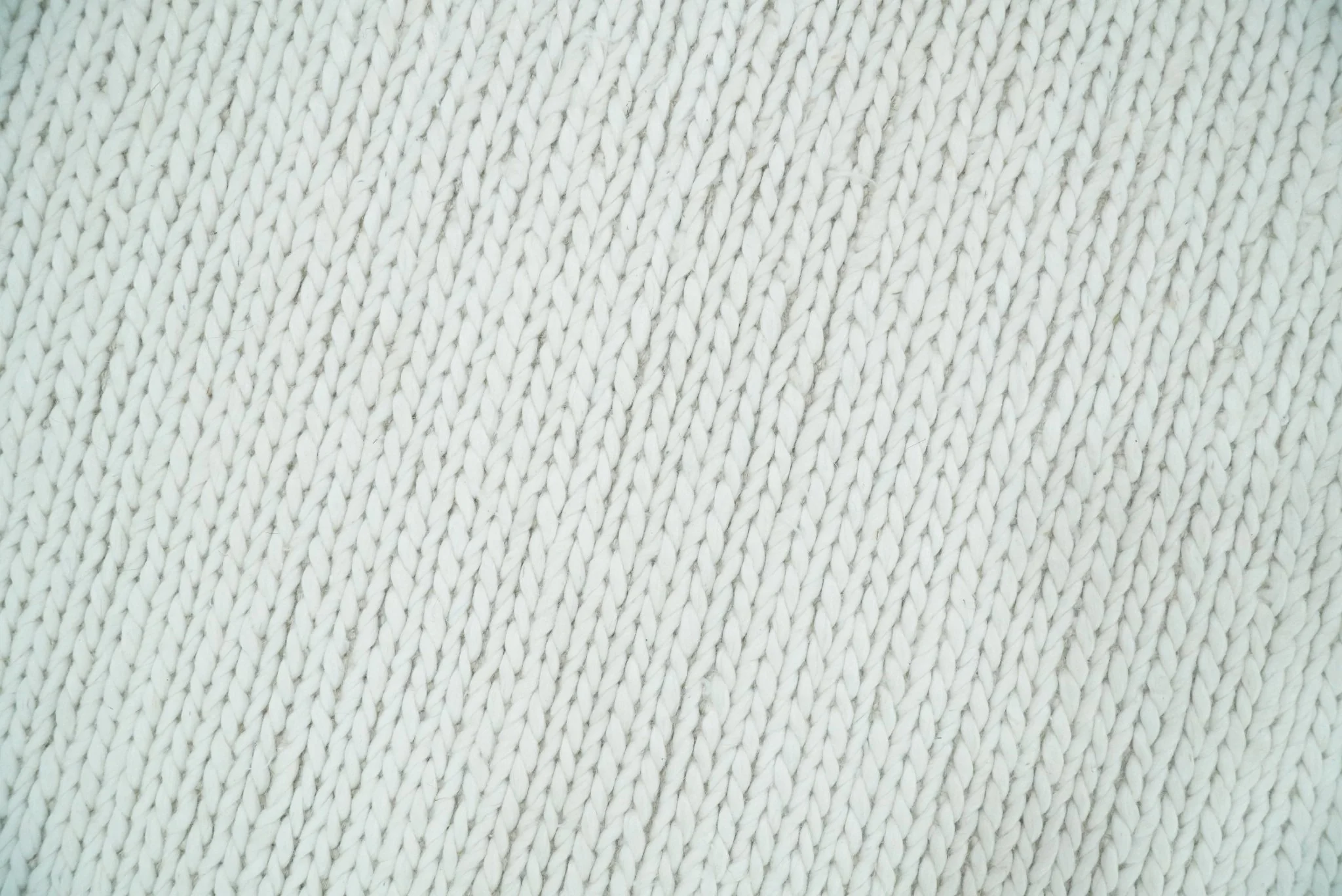 5x8 and 8x10 Braided Wool Solid White Felted Chunky Hand Woven Soft Plush Area Rug | DOV6 - Image 7