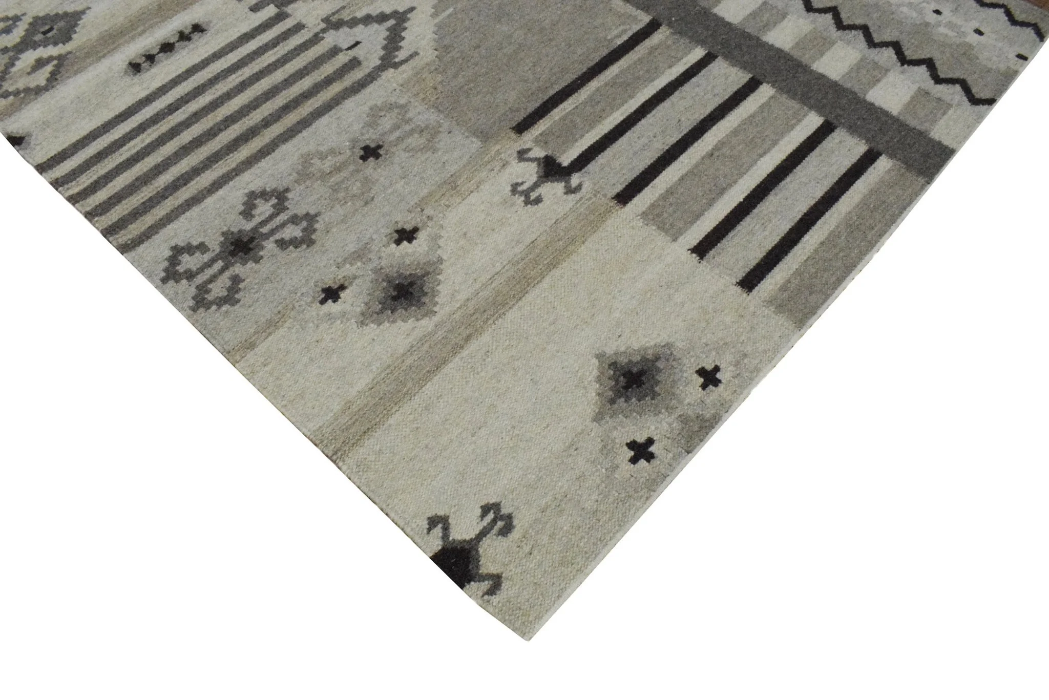 5x8 Dhurrie Rug, Beige Brown Tribal Pattern Wool Rug - Image 4