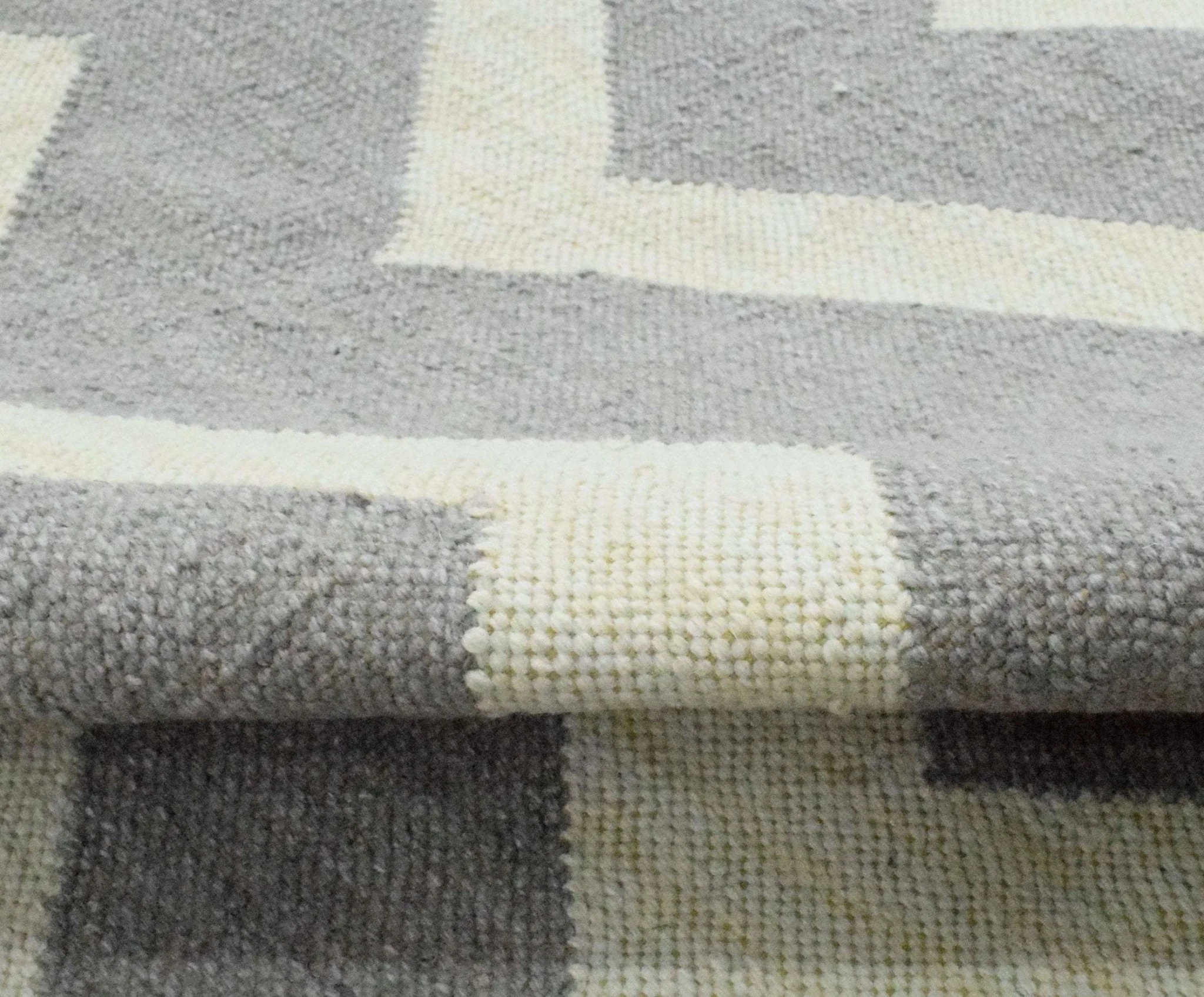5x8 Dhurrie Rug, Gray and White Chevron Pattern Rug - Image 10