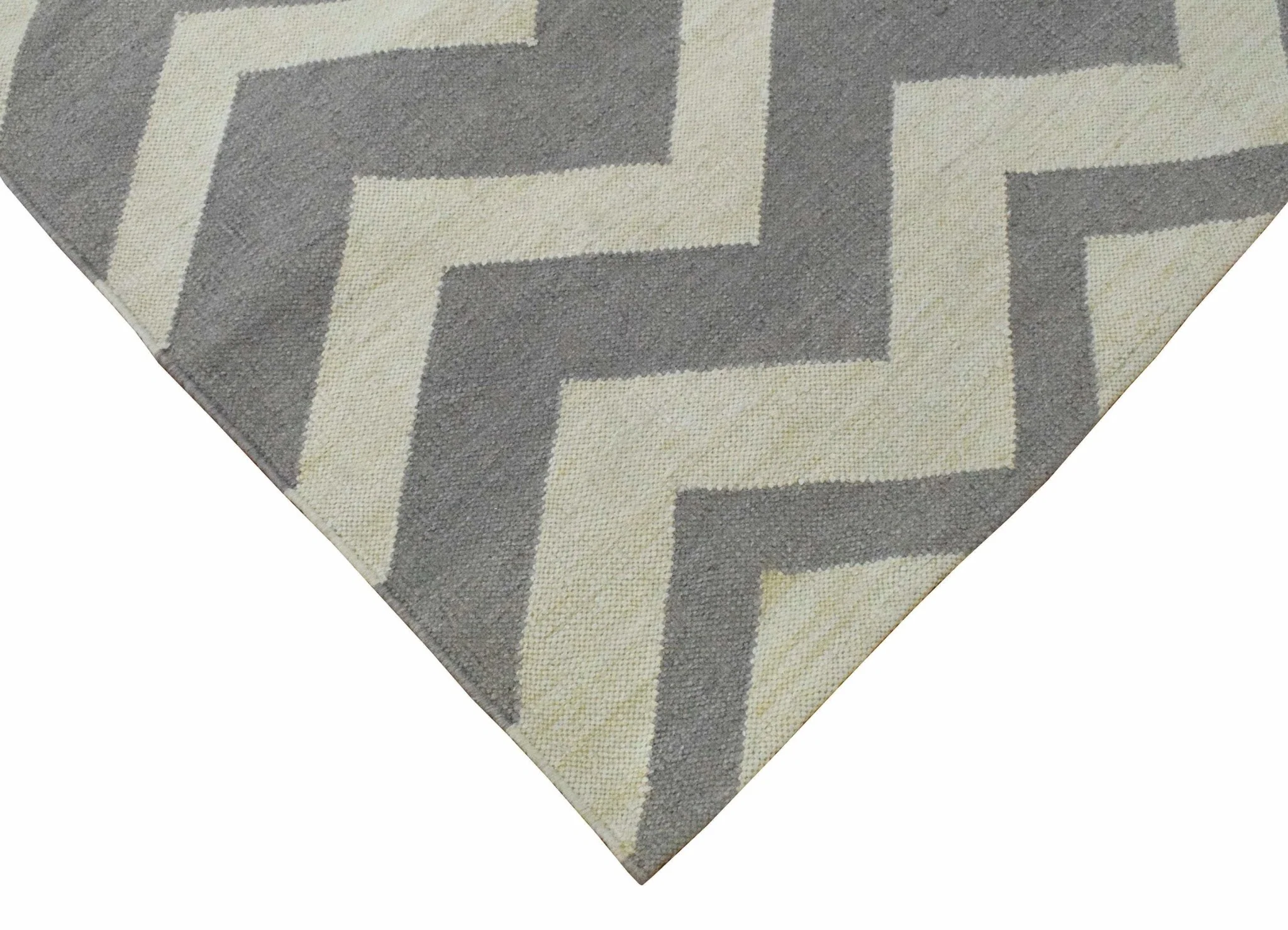 5x8 Dhurrie Rug, Gray and White Chevron Pattern Rug - Image 6