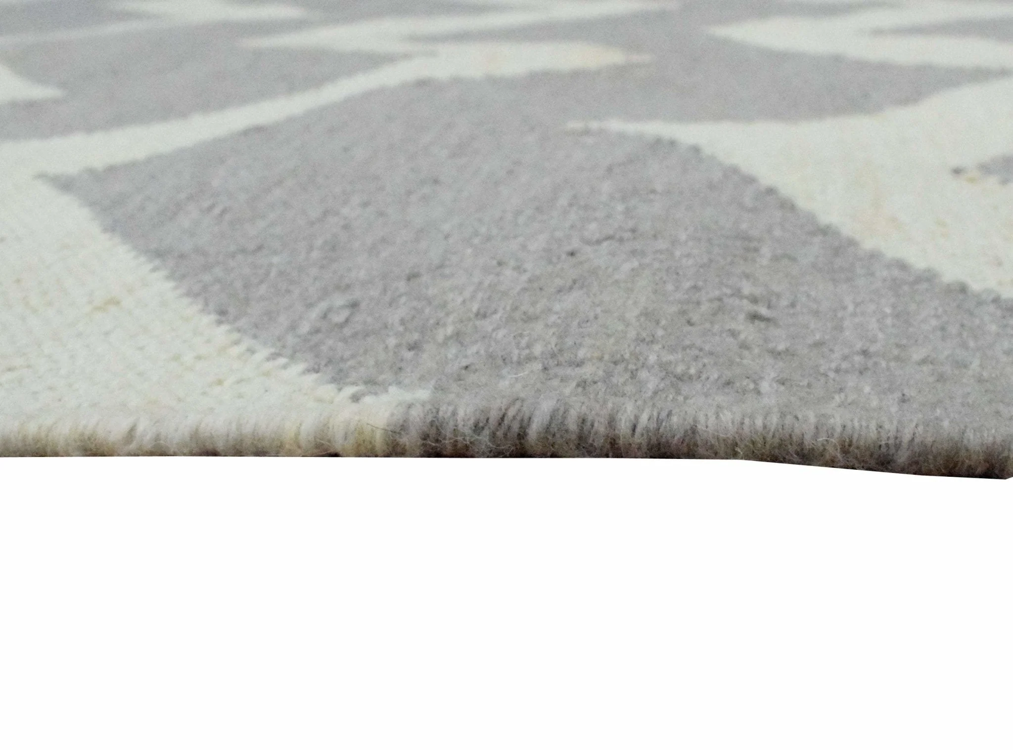 5x8 Dhurrie Rug, Gray and White Chevron Pattern Rug - Image 7