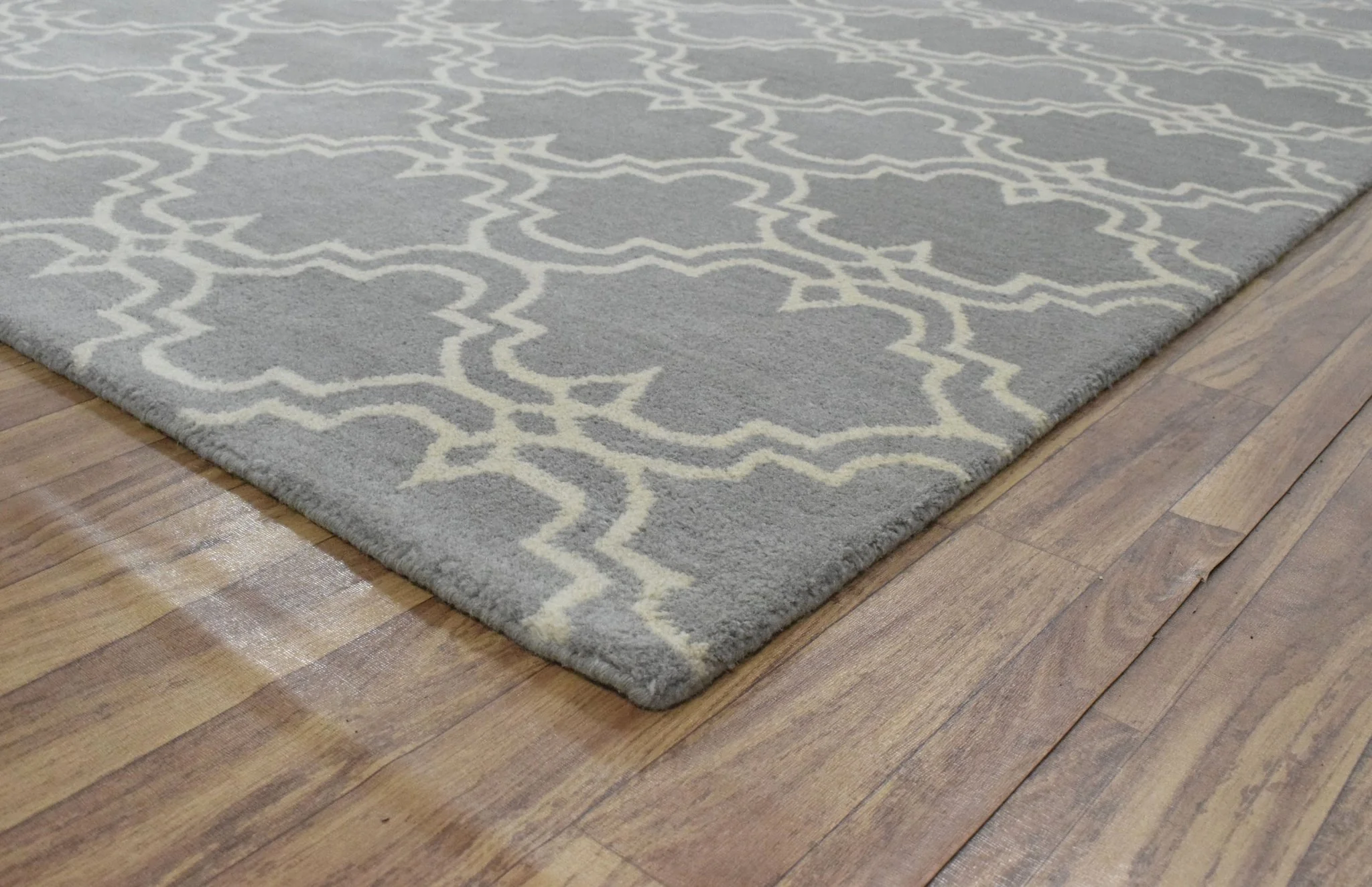5x8 Gray and Beige Wool Area Rug | Handmade Area rug made with fine wool - Image 5