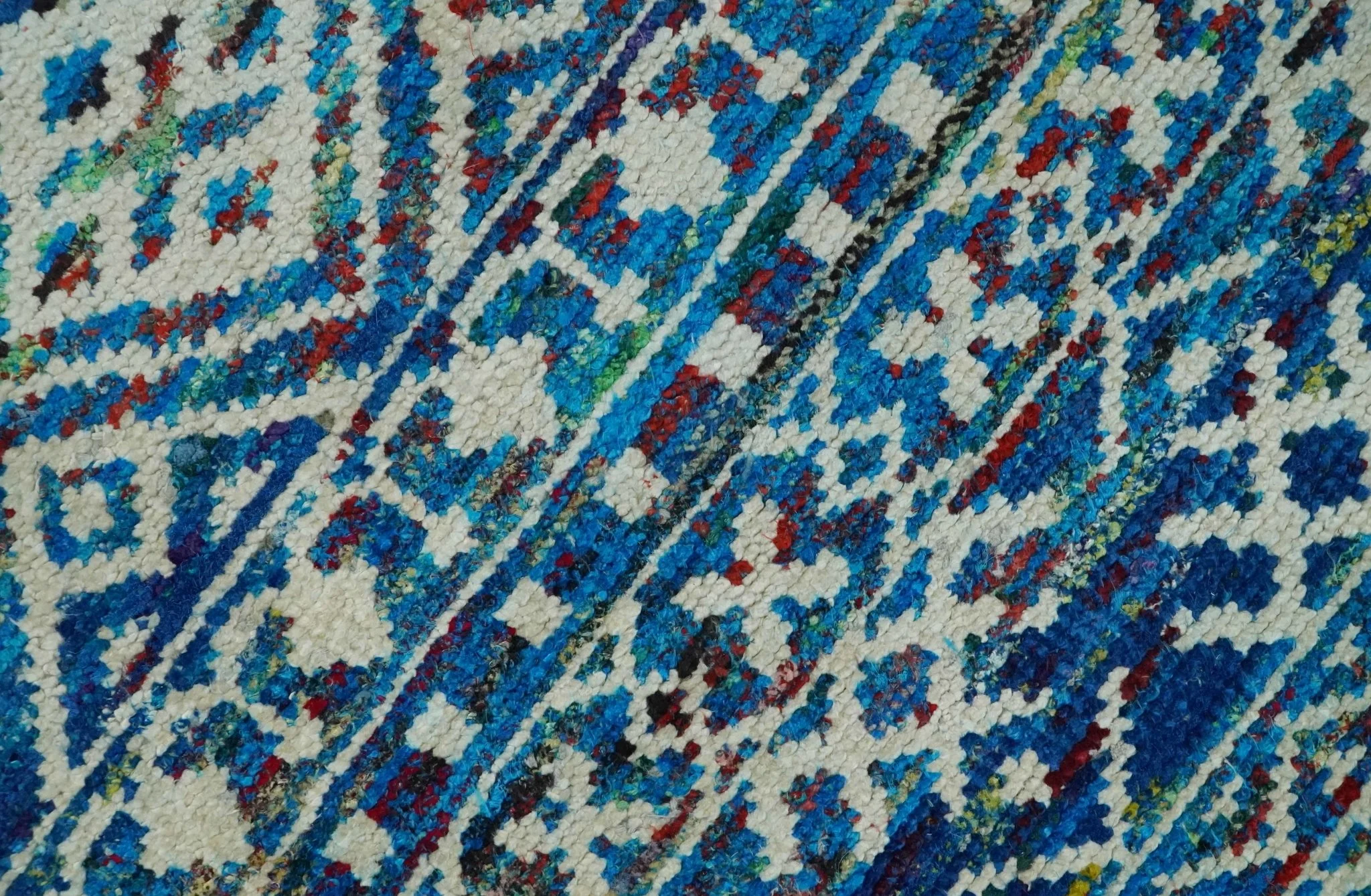 5x8 Hand Knotted Blue and Ivory Modern Contemporary Southwestern Tribal Trellis Recycled Silk Area Rug | OP80 - Image 2