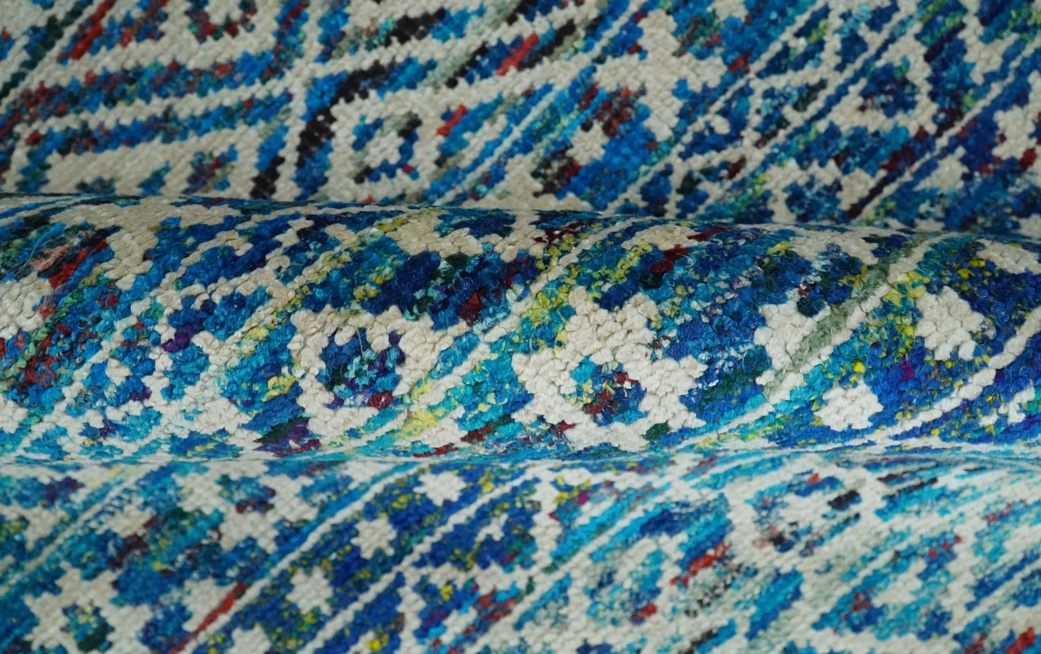 5x8 Hand Knotted Blue and Ivory Modern Contemporary Southwestern Tribal Trellis Recycled Silk Area Rug | OP80 - Image 6