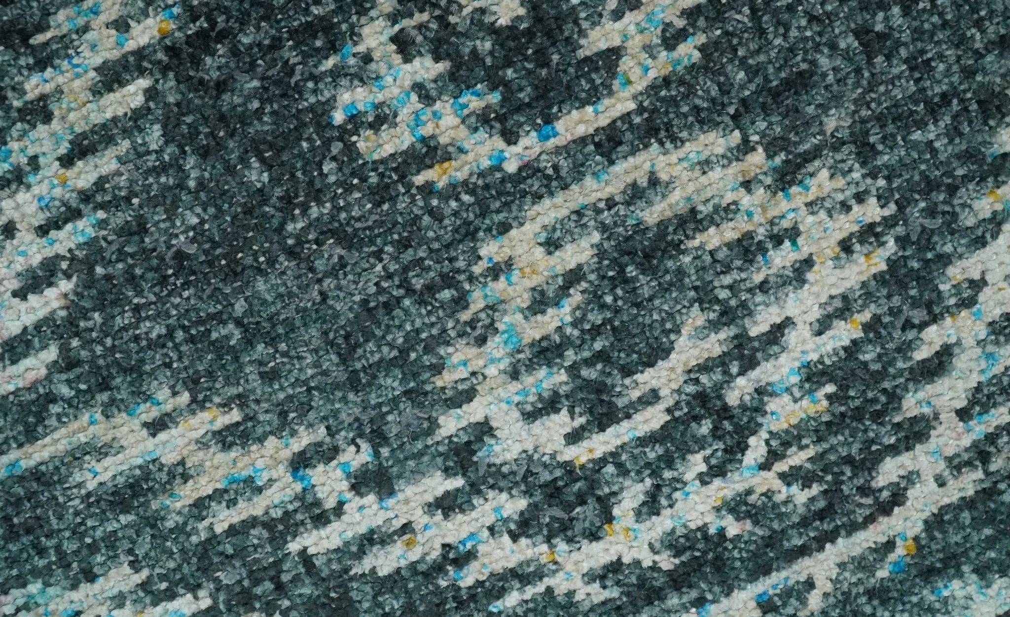 5x8 Hand Knotted Dark Gray and Ivory Modern Contemporary Southwestern Tribal Trellis Recycled Silk Area Rug | OP115 - Image 4