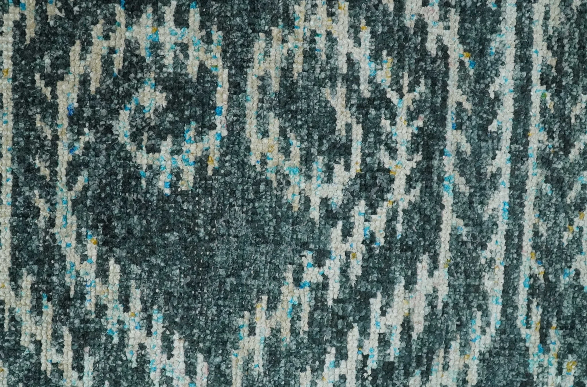 5x8 Hand Knotted Dark Gray and Ivory Modern Contemporary Southwestern Tribal Trellis Recycled Silk Area Rug | OP115 - Image 9