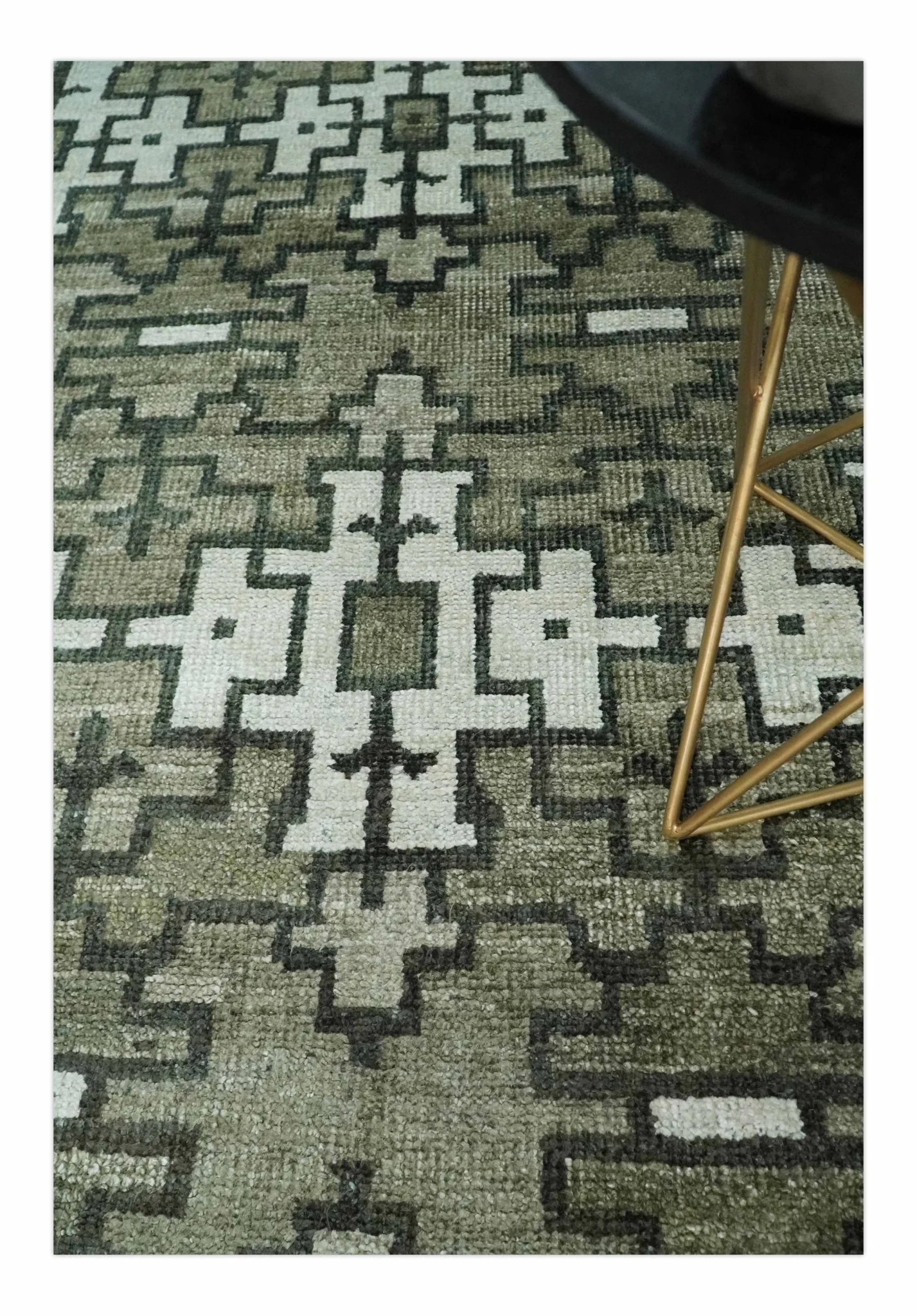 5x8 Hand Knotted Gray, Charcoal and Ivory Modern Contemporary Southwestern Tribal Trellis Recycled Silk Area Rug | OP124 - Image 4
