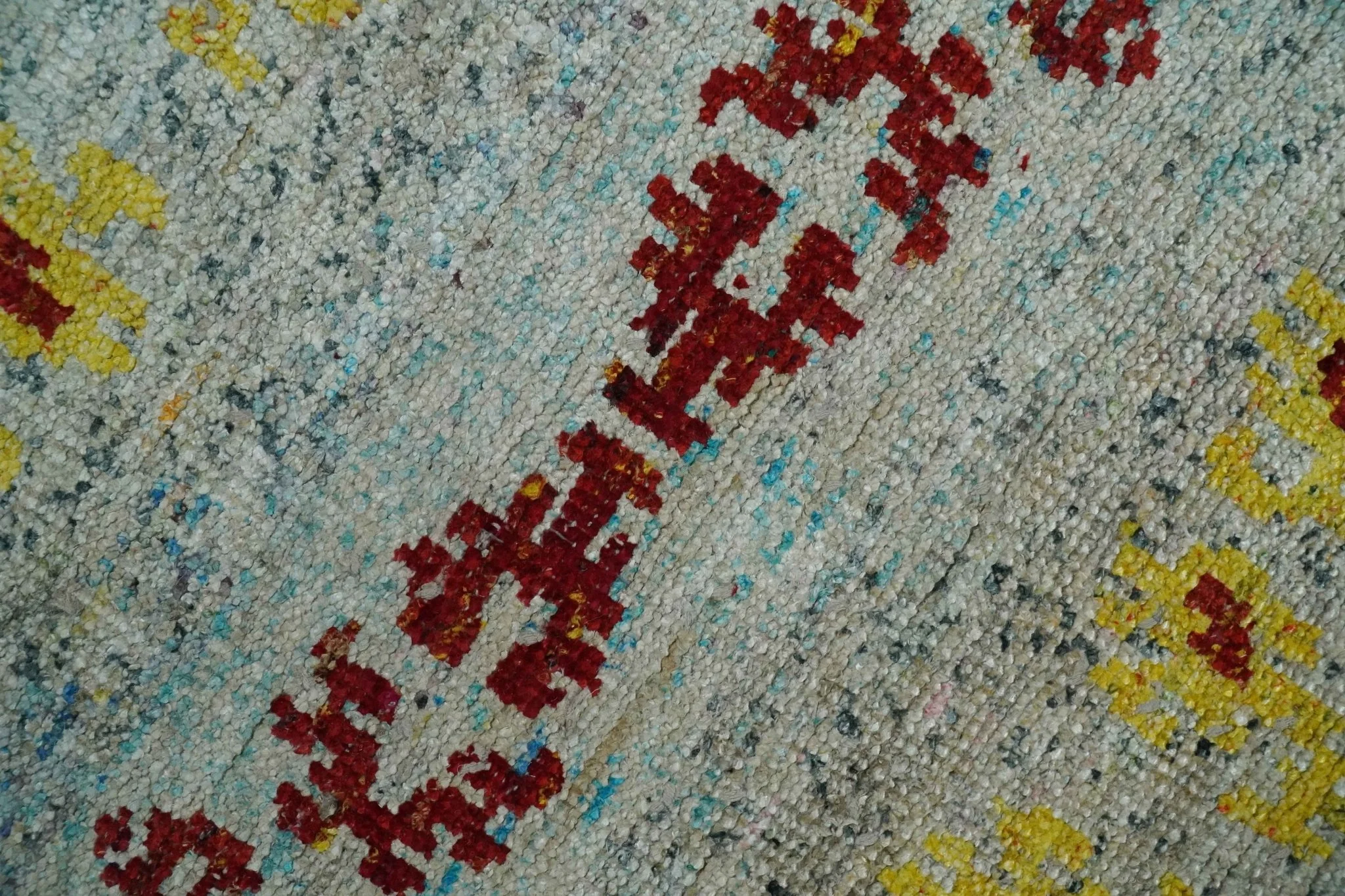 5x8 Hand Knotted Ivory, Red and Yellow Persian made of Recycled Silk Area Rug | OP95 - Image 5