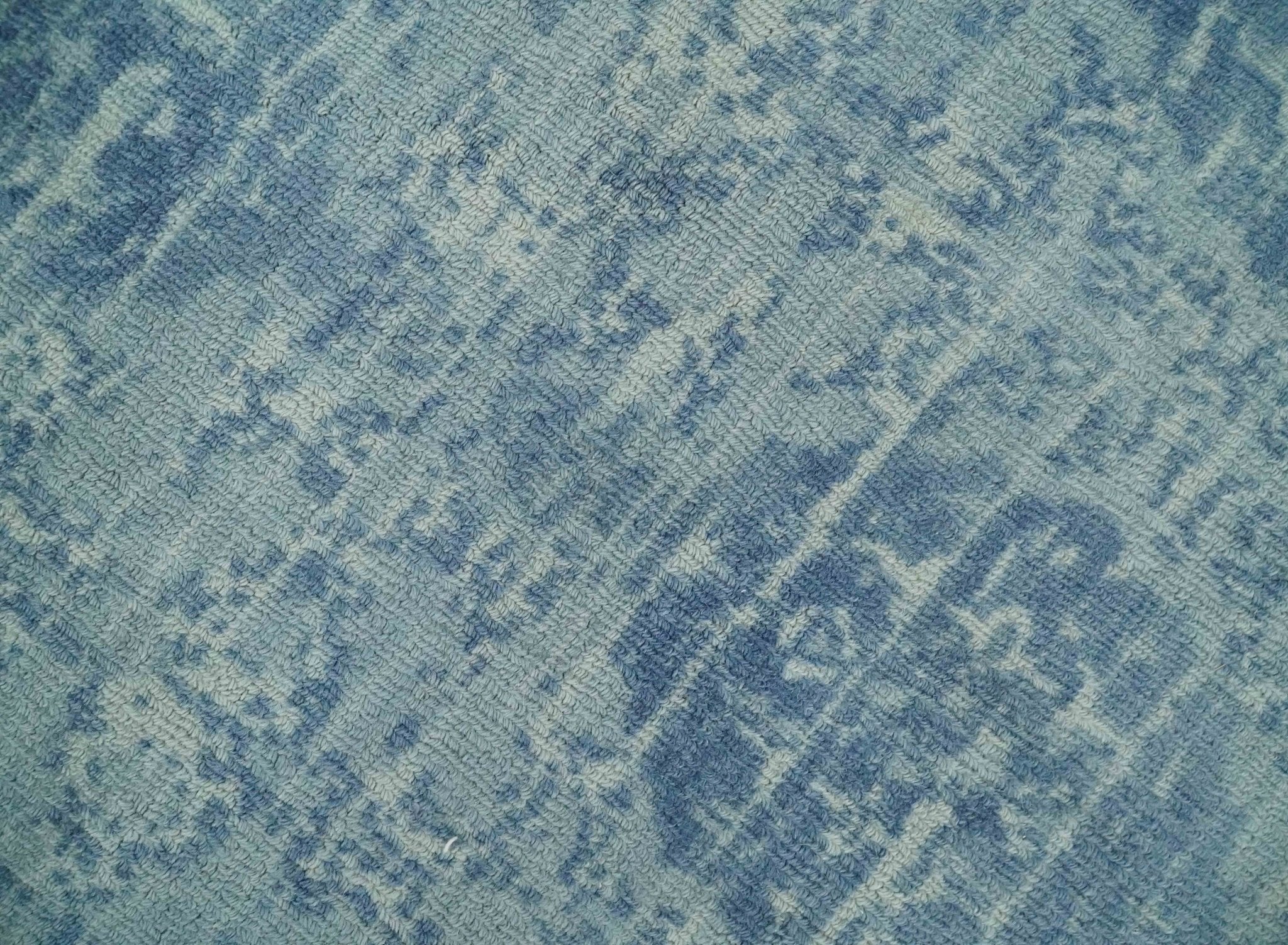 5x8 Ivory and Blue Traditional Ikat design Hand Tufted Wool Area Rug - Image 4