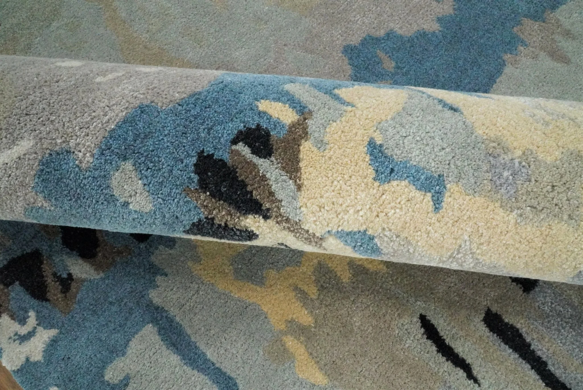 5x8 Blue and Silver Abstract Handmade Wool and Art Silk Area Rug - Image 7