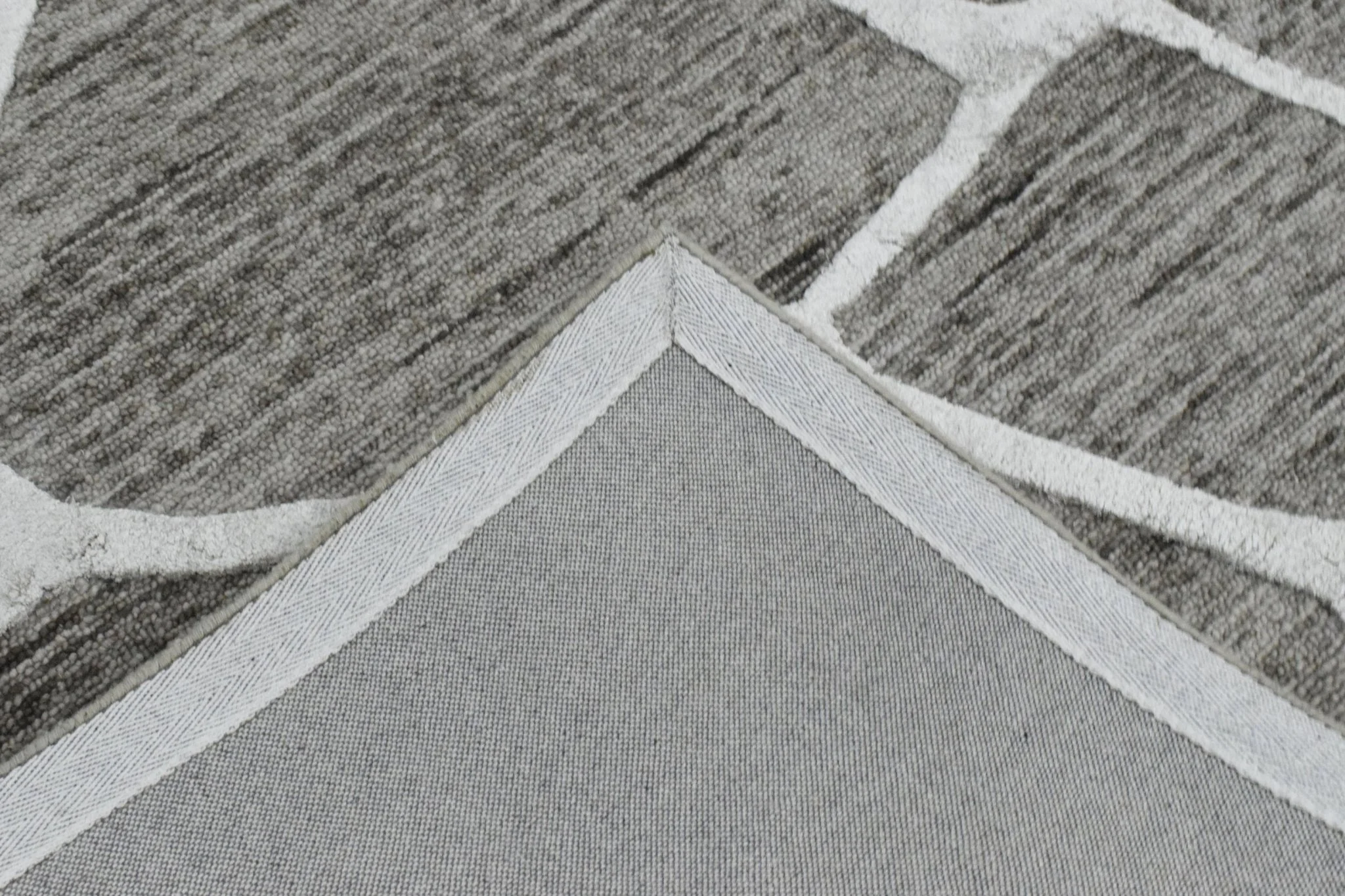 5x8 Handmade Geometrical Design Wool and Viscose Area Rug - Image 8