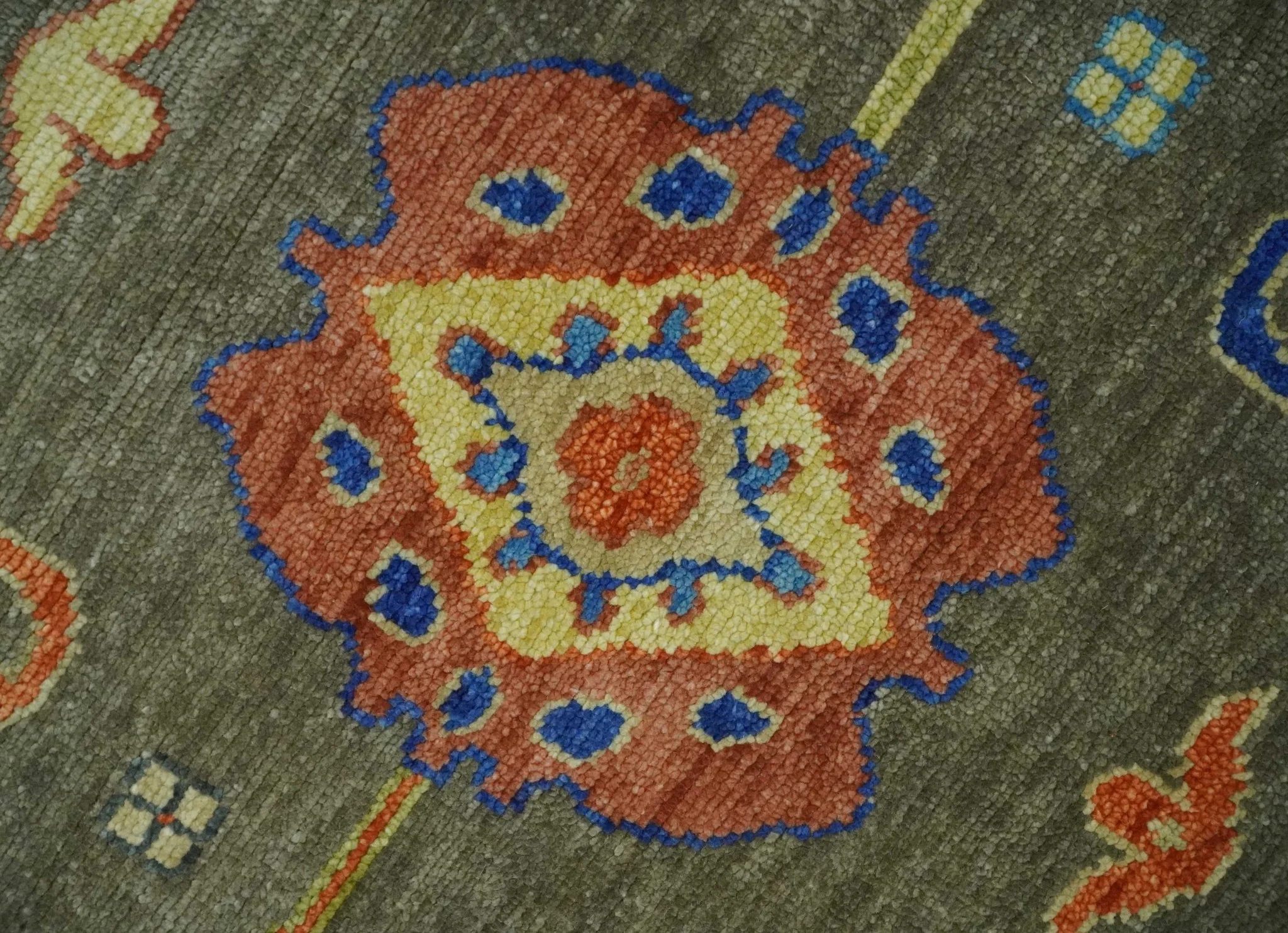 Olive and Blue Vibrant Colorful Traditional Oushak Multi Size wool Area Rug - Image 4