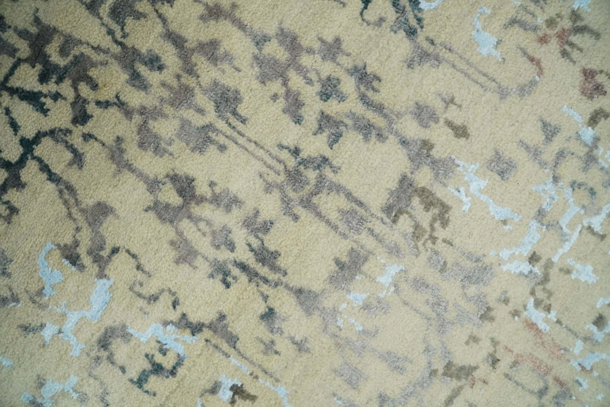 6x9 Fine Hand Knotted Beige and Rust Traditional Vintage Persian Style Antique Wool and Silk Rug | AGR2 - Image 4