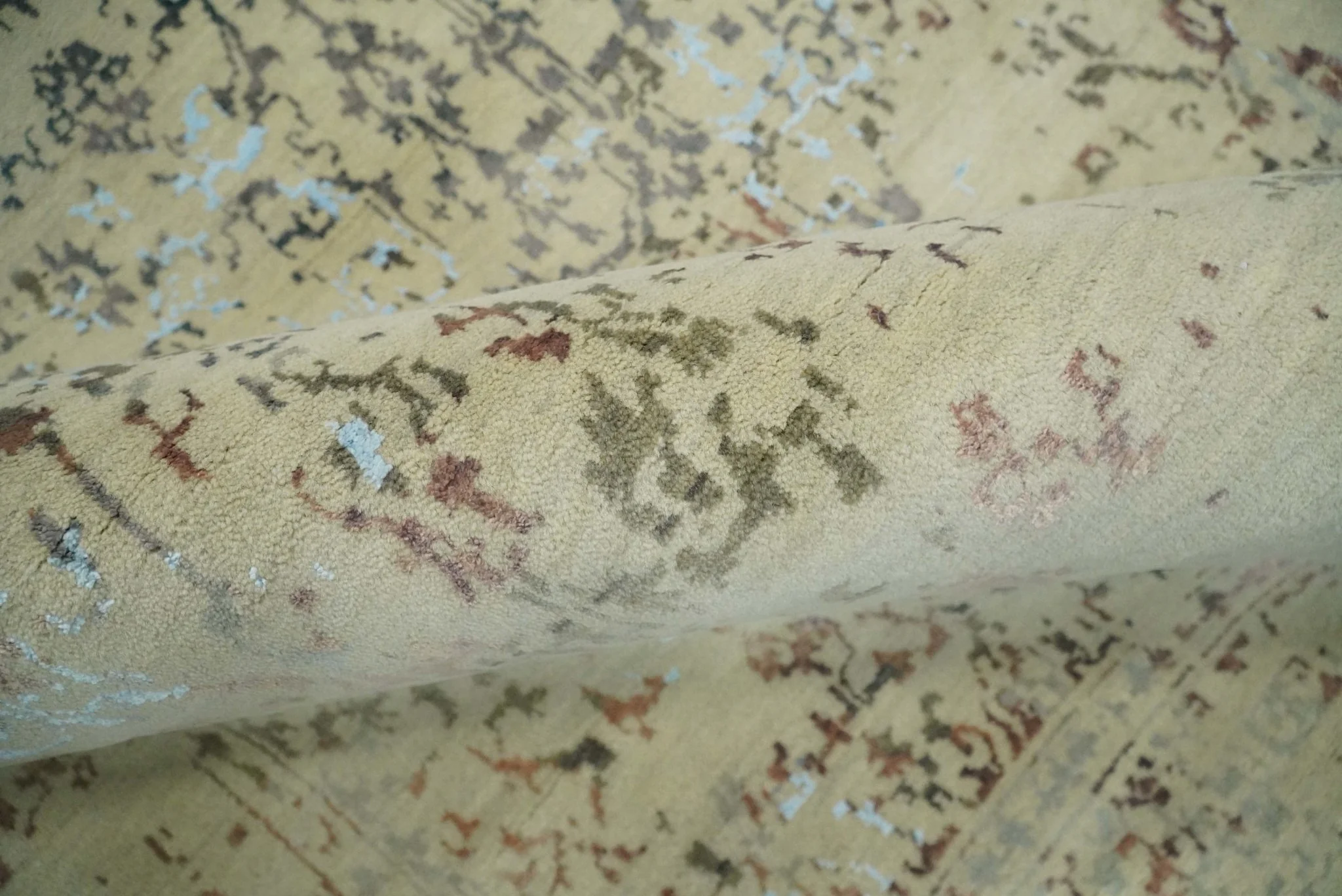 6x9 Fine Hand Knotted Beige and Rust Traditional Vintage Persian Style Antique Wool and Silk Rug | AGR2 - Image 8
