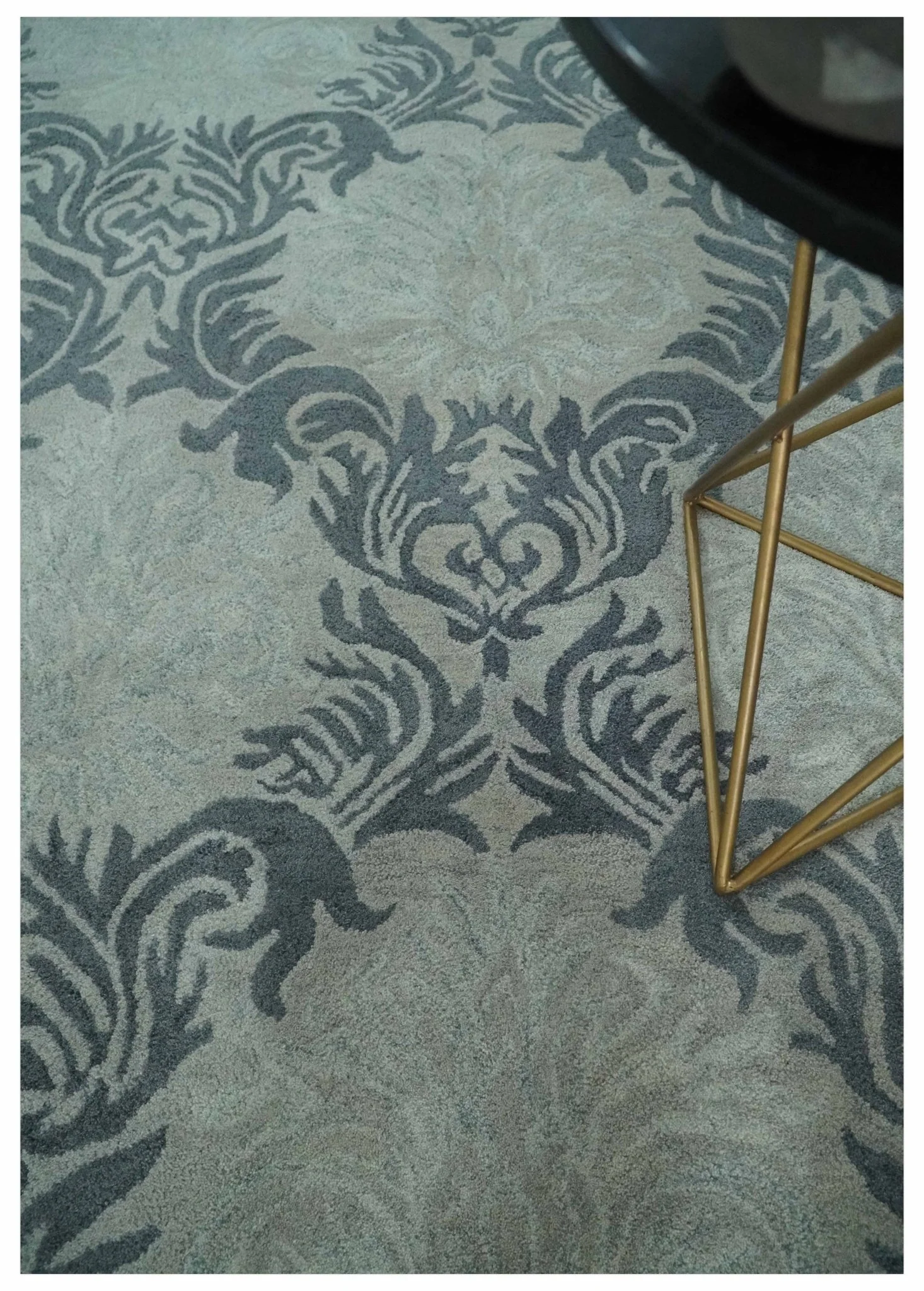6x9 Gray and Charcoal Ikat Pattern Hand Tufted Wool Area Rug - Image 2